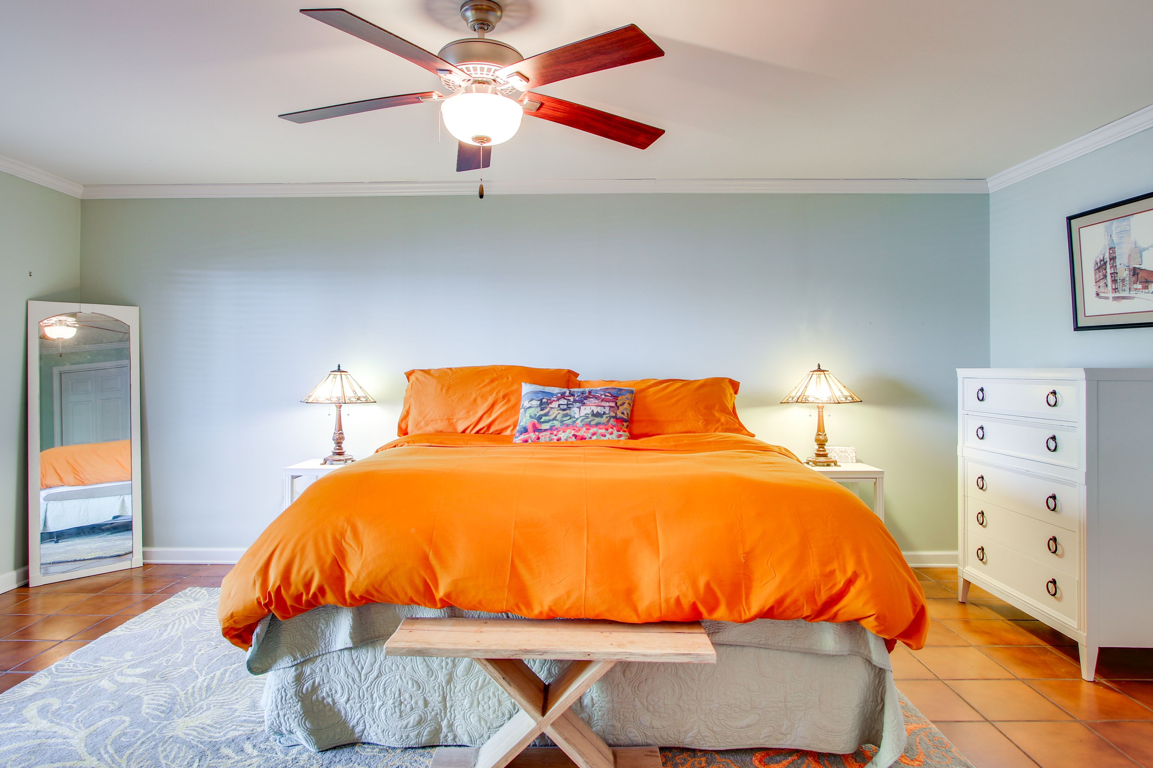 Bedroom 1 | King Bed