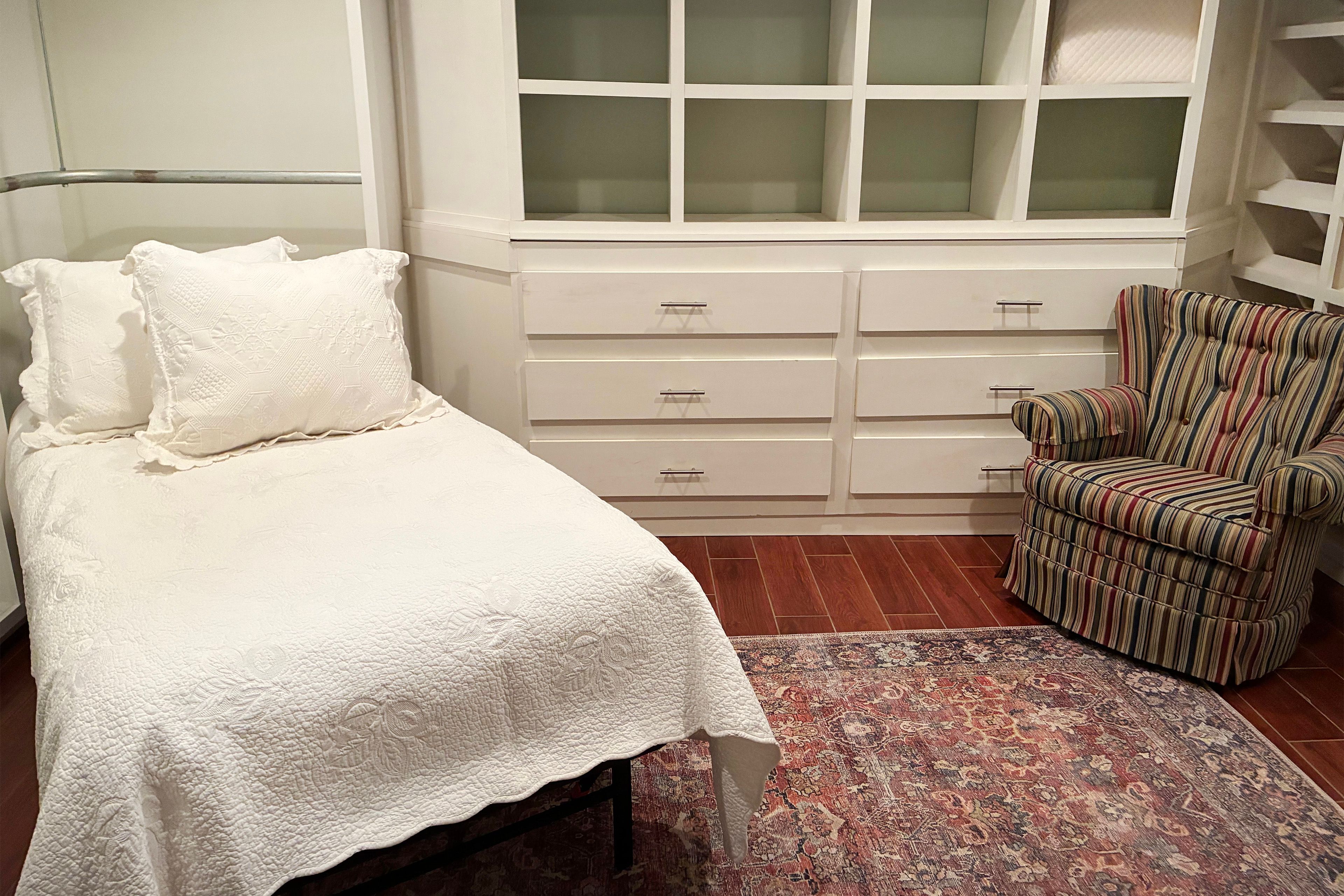 Bedroom 2 | Twin Bed