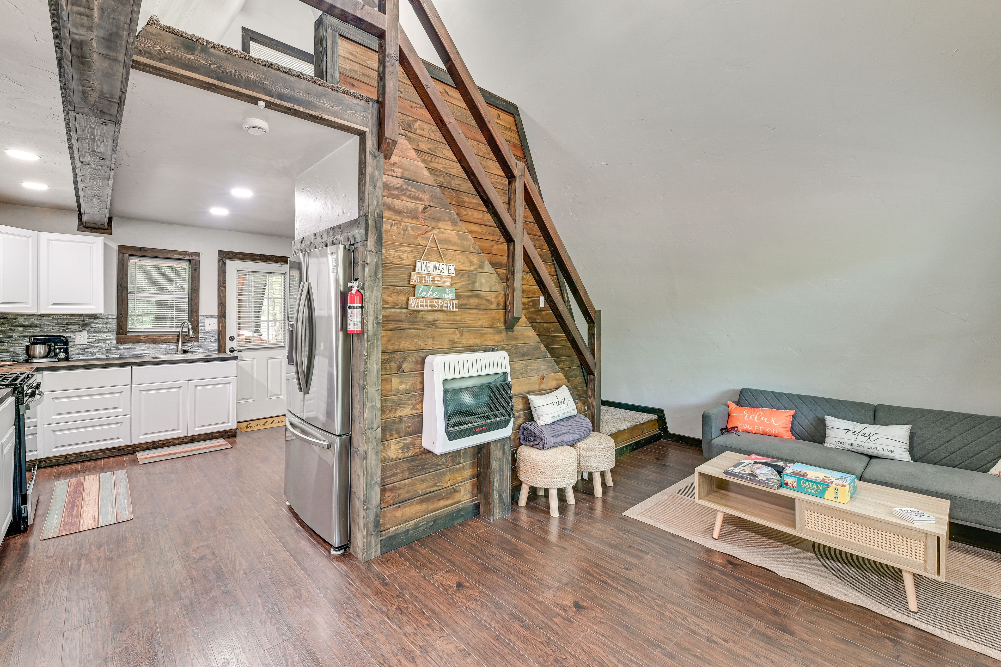 Interior | Free WiFi | Wall A/C Units | Wall Furnace | Smart TV