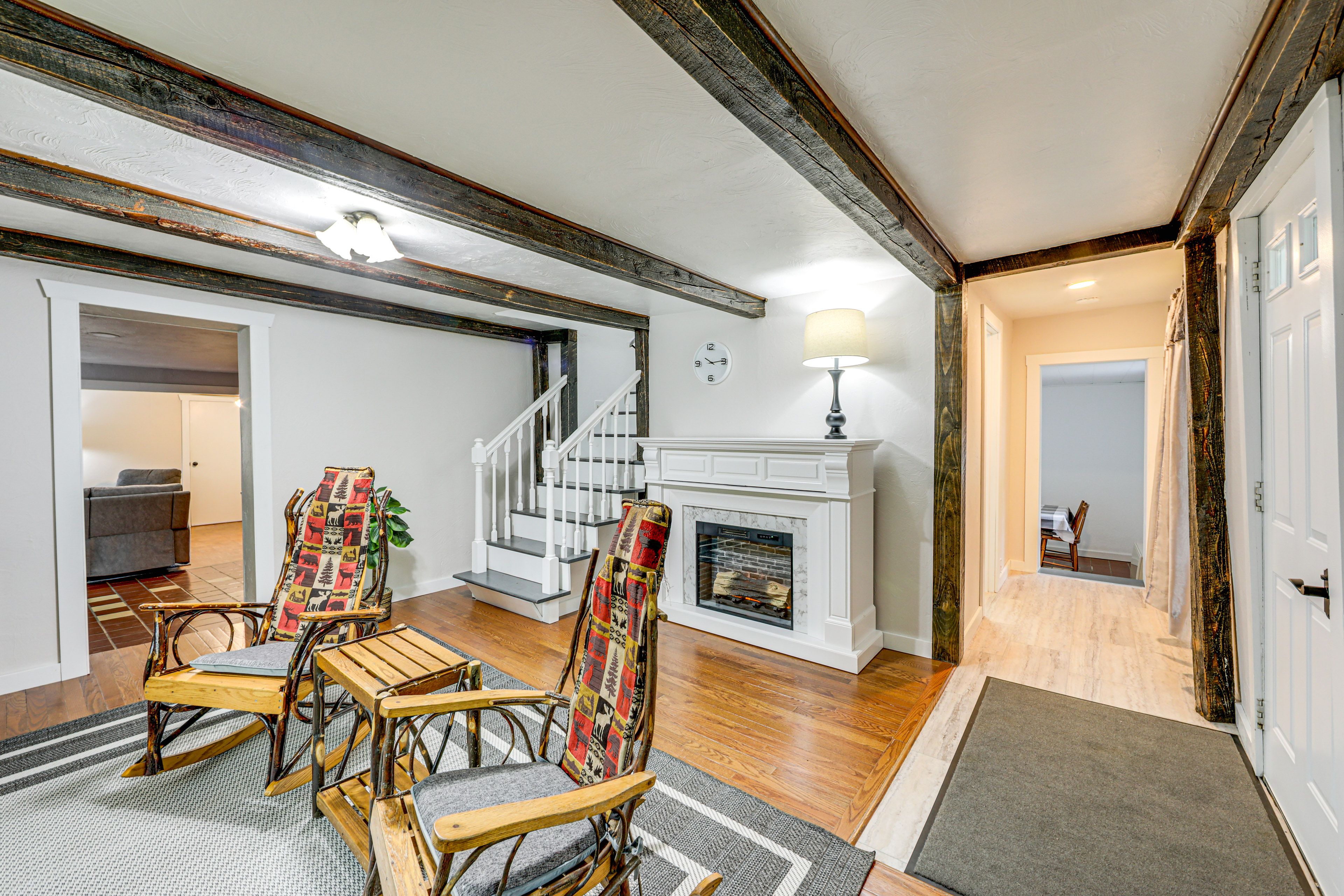 Entry | 1st Floor
