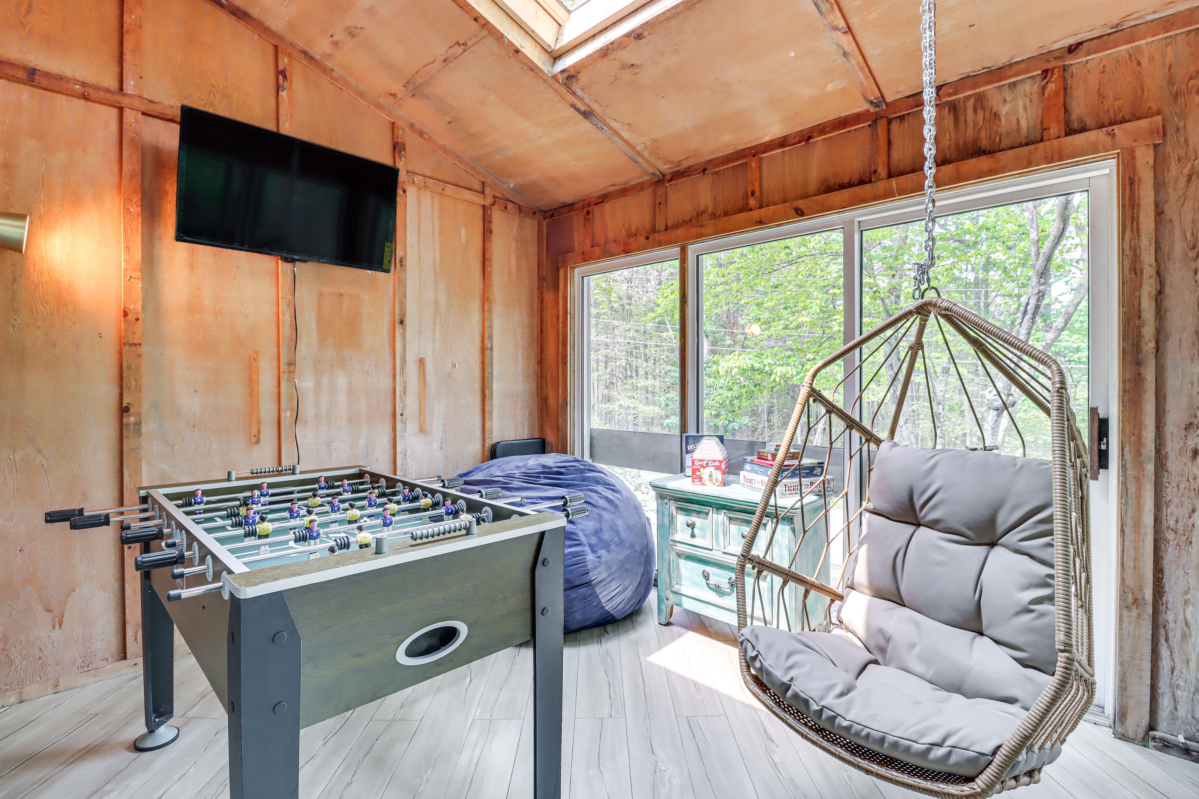 Game Room | 1st Floor | Access via Bedroom 1
