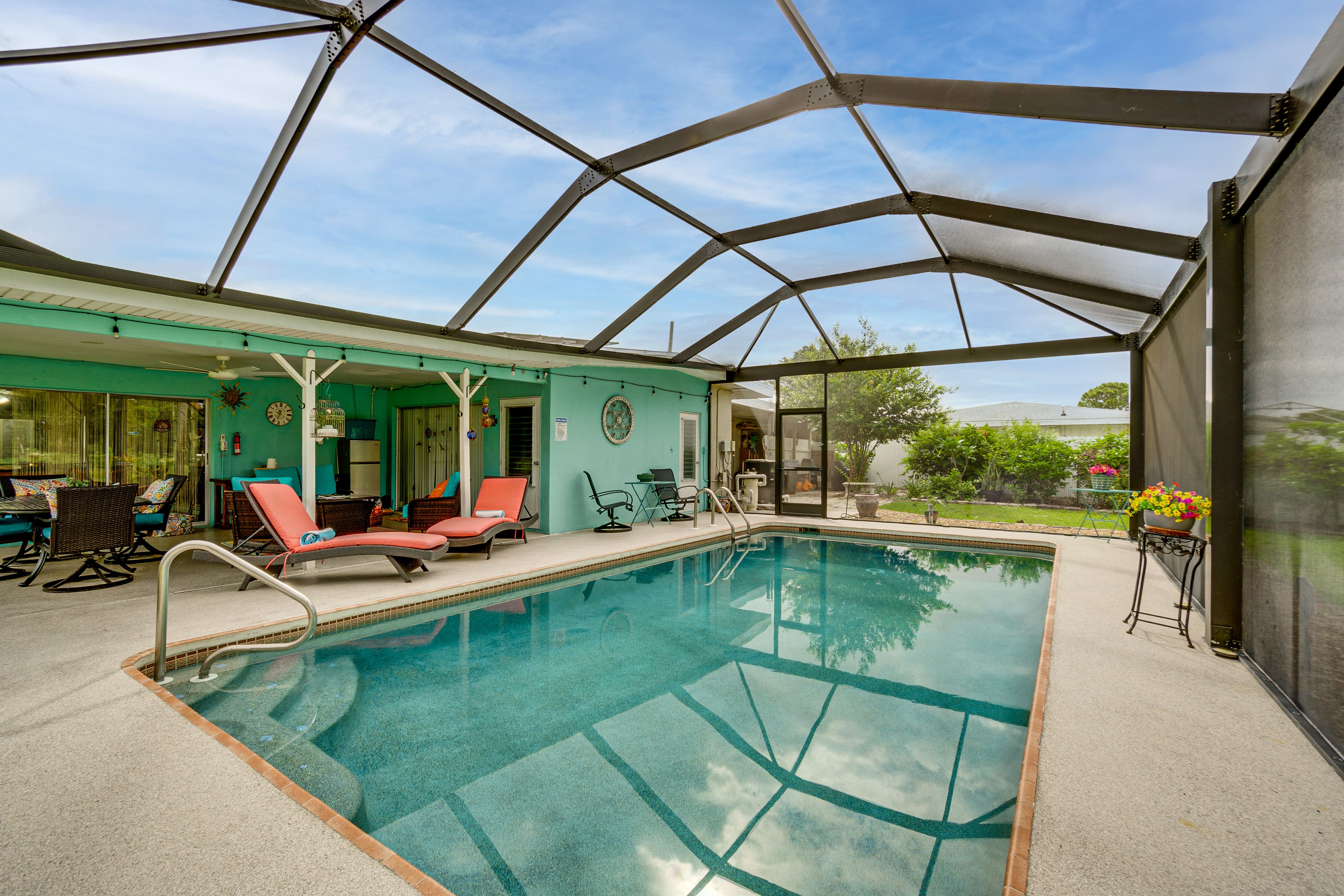 Port Charlotte Vacation Rental | 2BR | 3BA | 1 Step to Enter | 2,922 Sq Ft