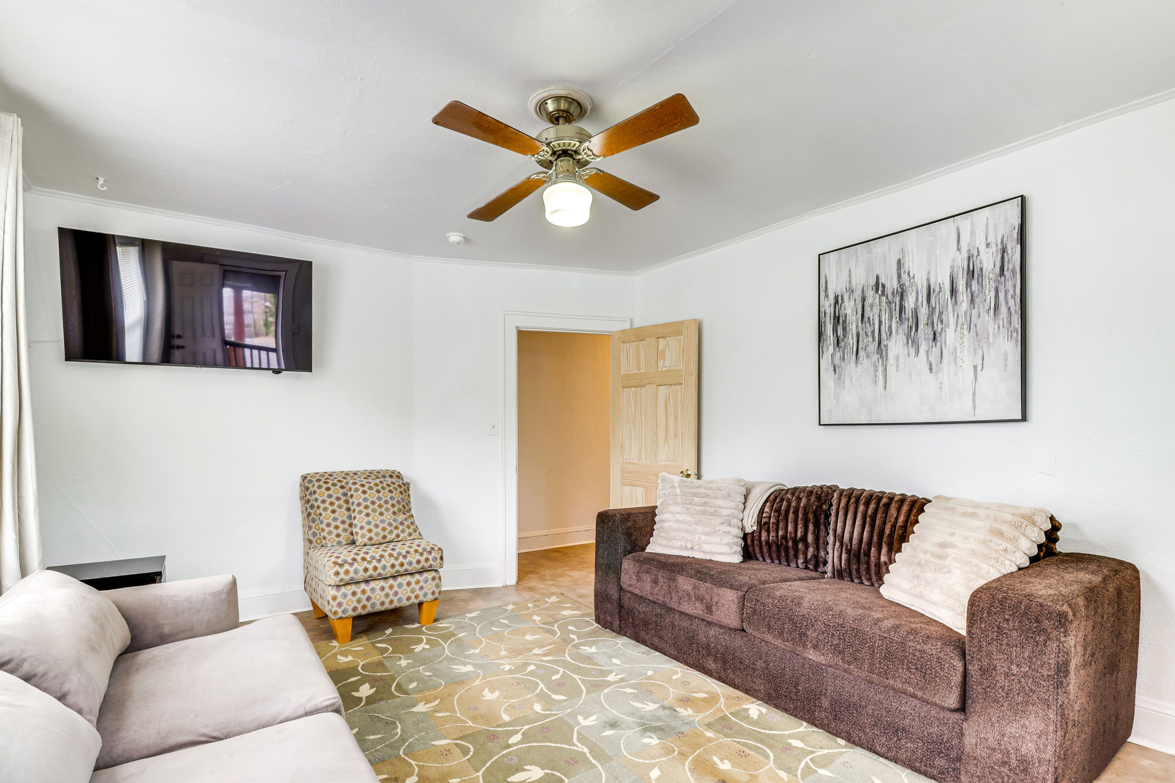 Property Interior | Single-Story Condo | Free WiFi | Central A/C & Heating