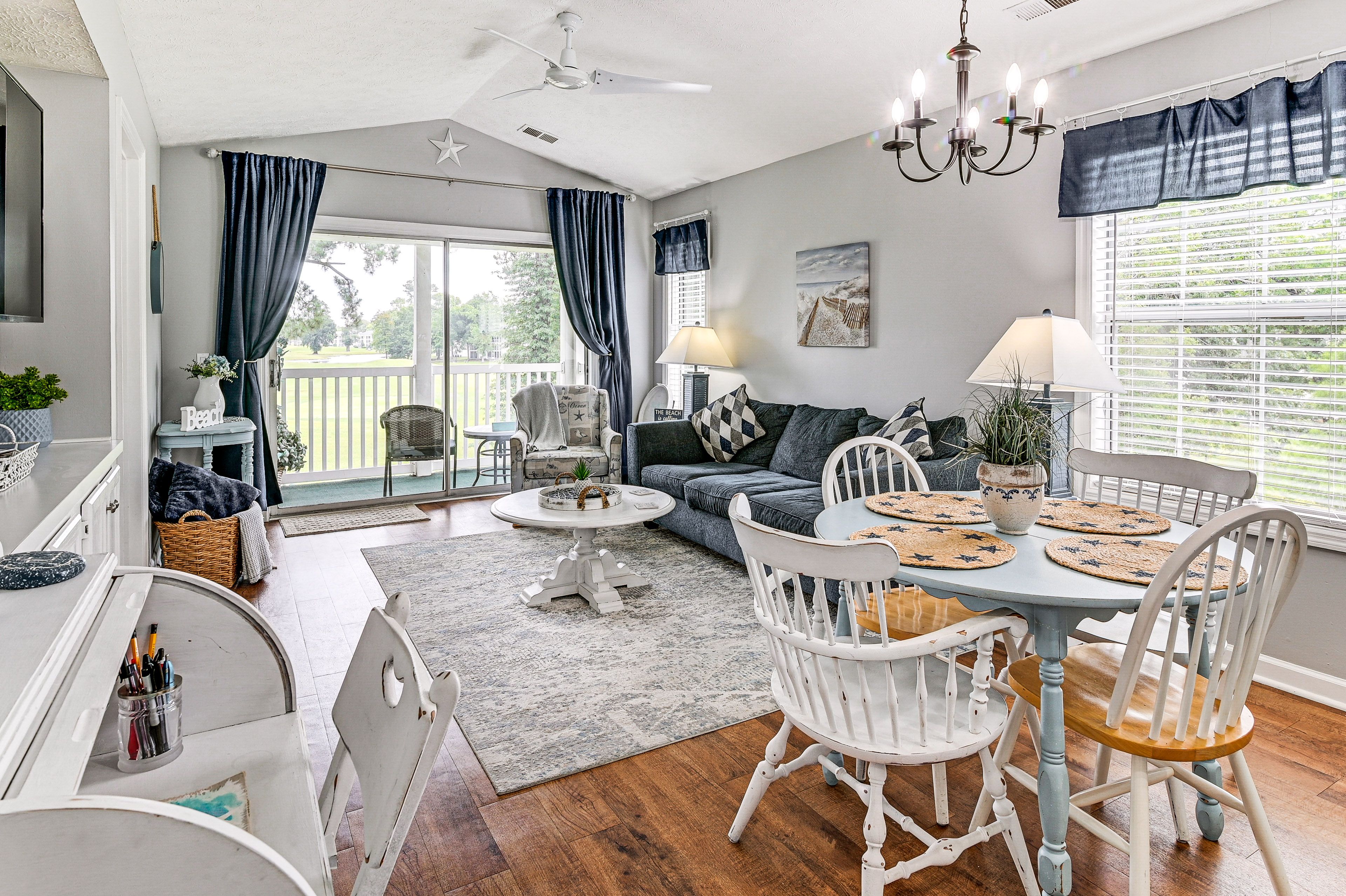Dining Area | Dishware & Flatware | Central A/C & Heat