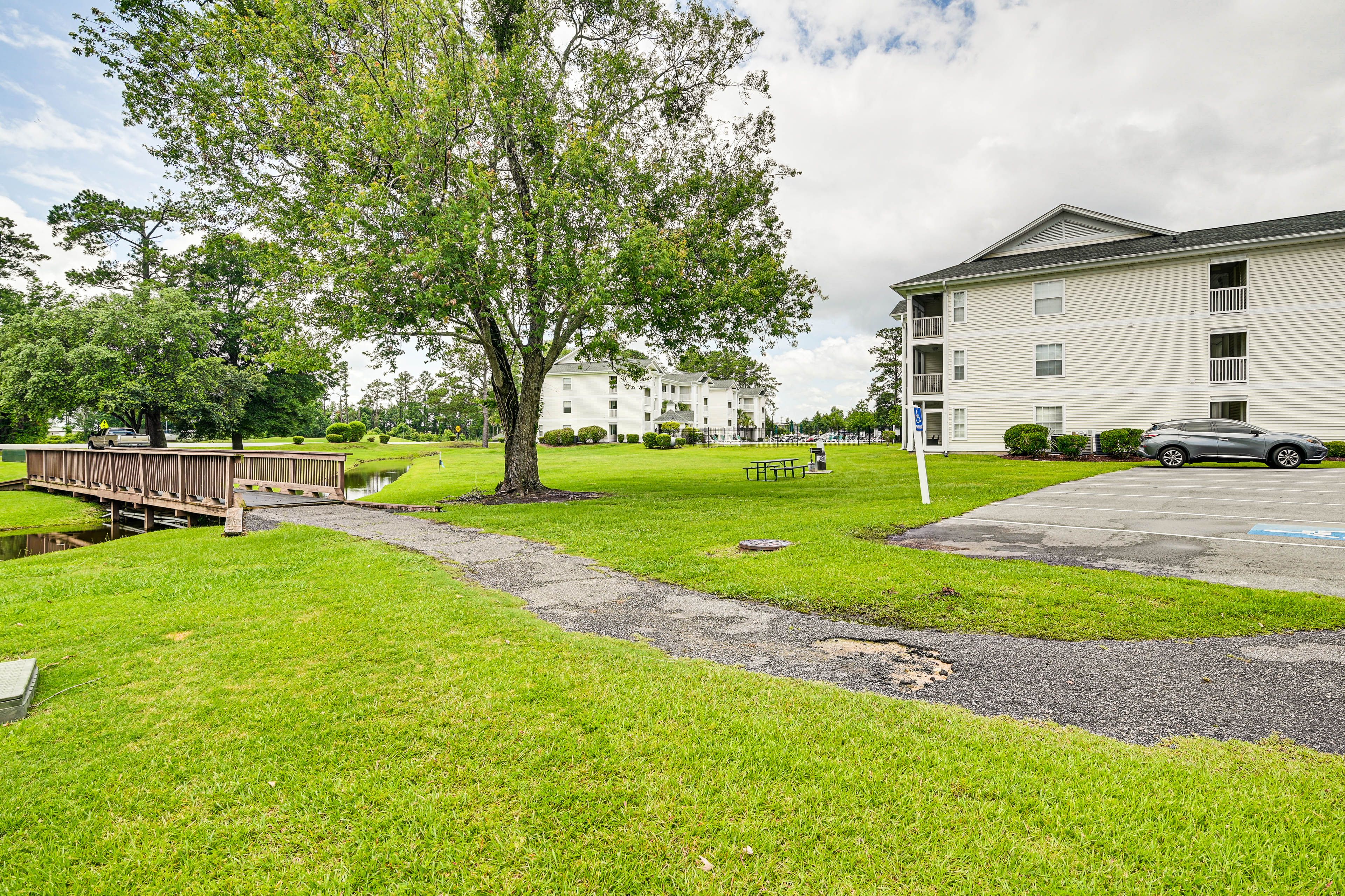 River Oaks Golf Club | Community Amenities