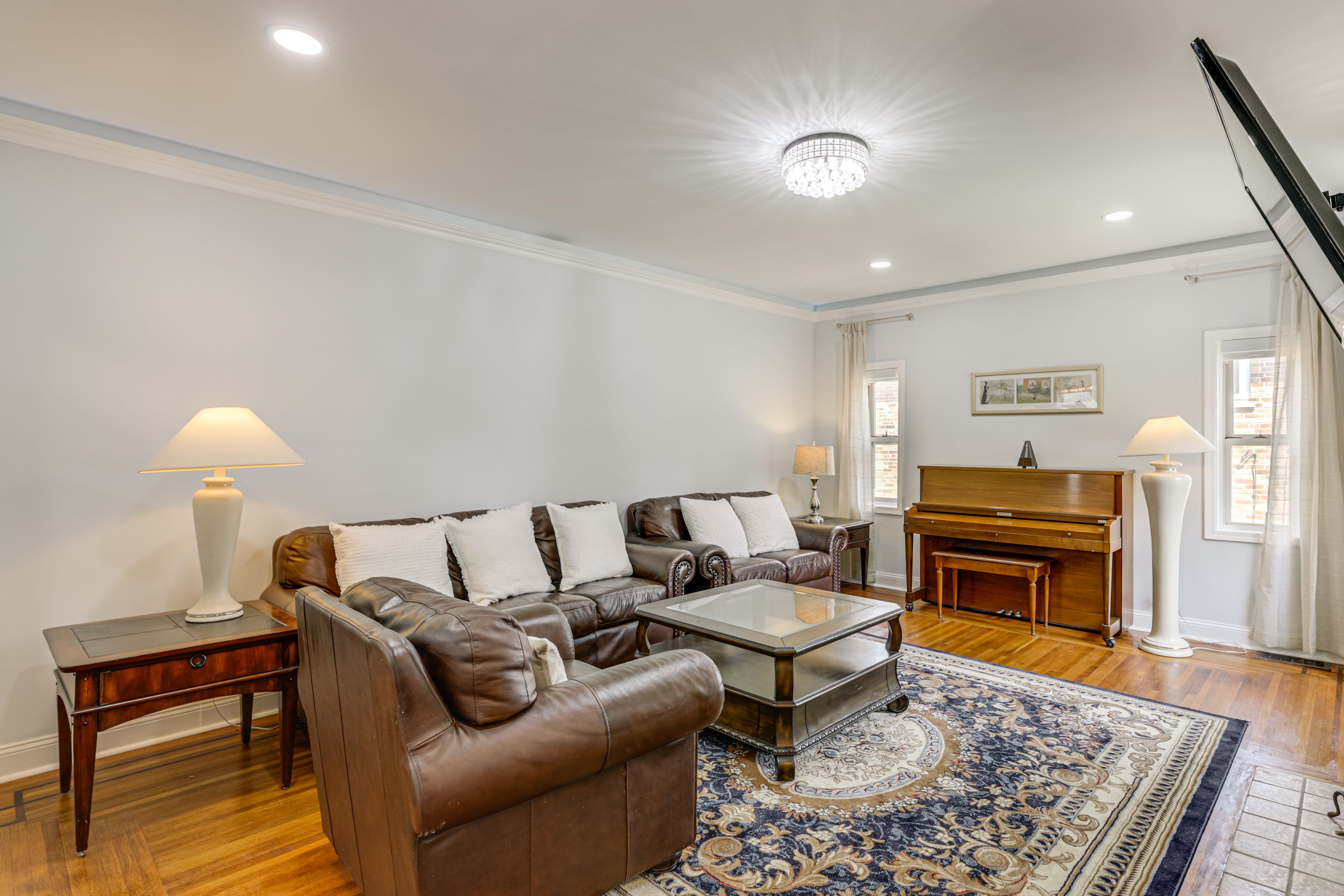 Living Room | 1st Floor | Smart TV | Fireplace | Piano