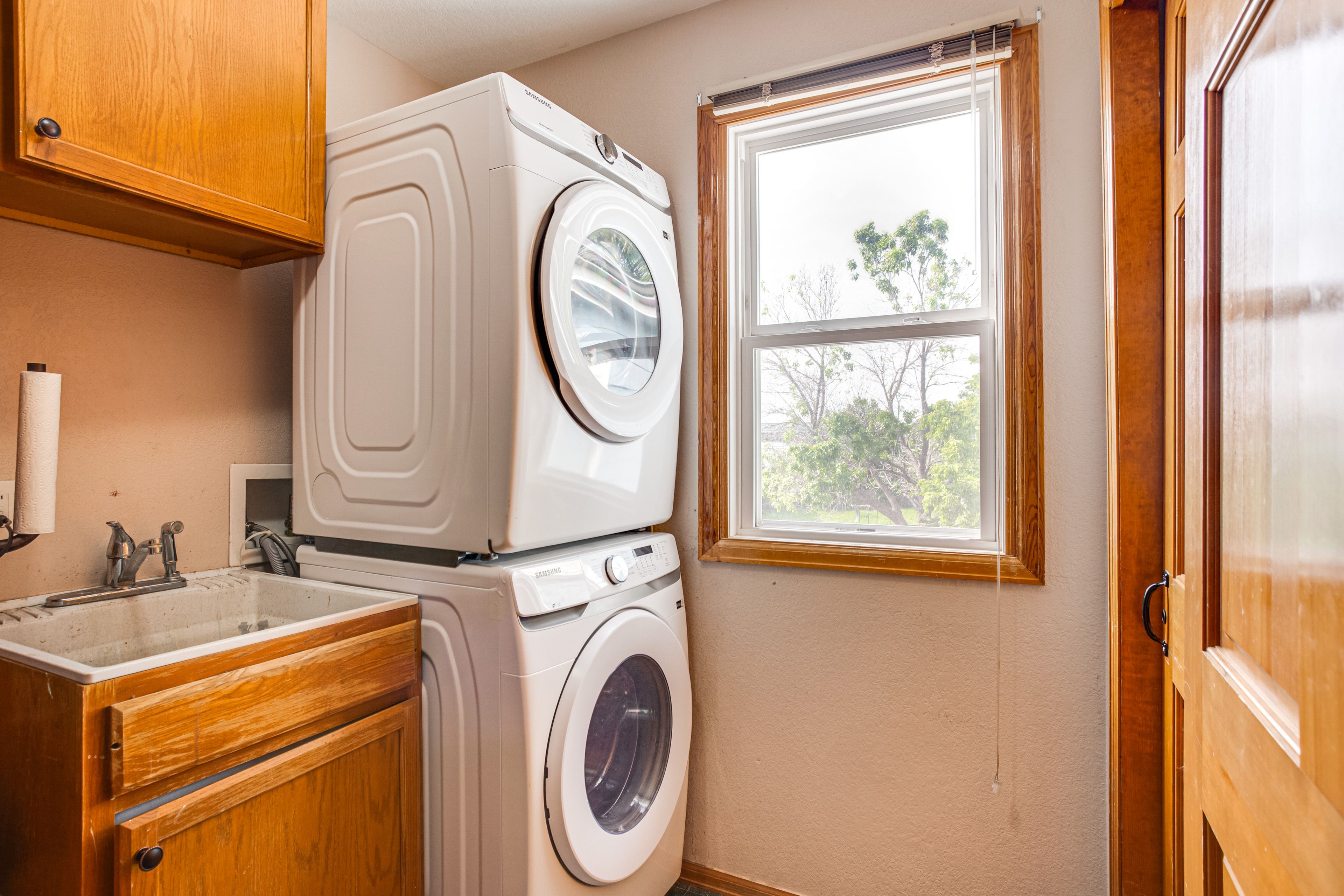 Laundry Room | Washer & Dryer