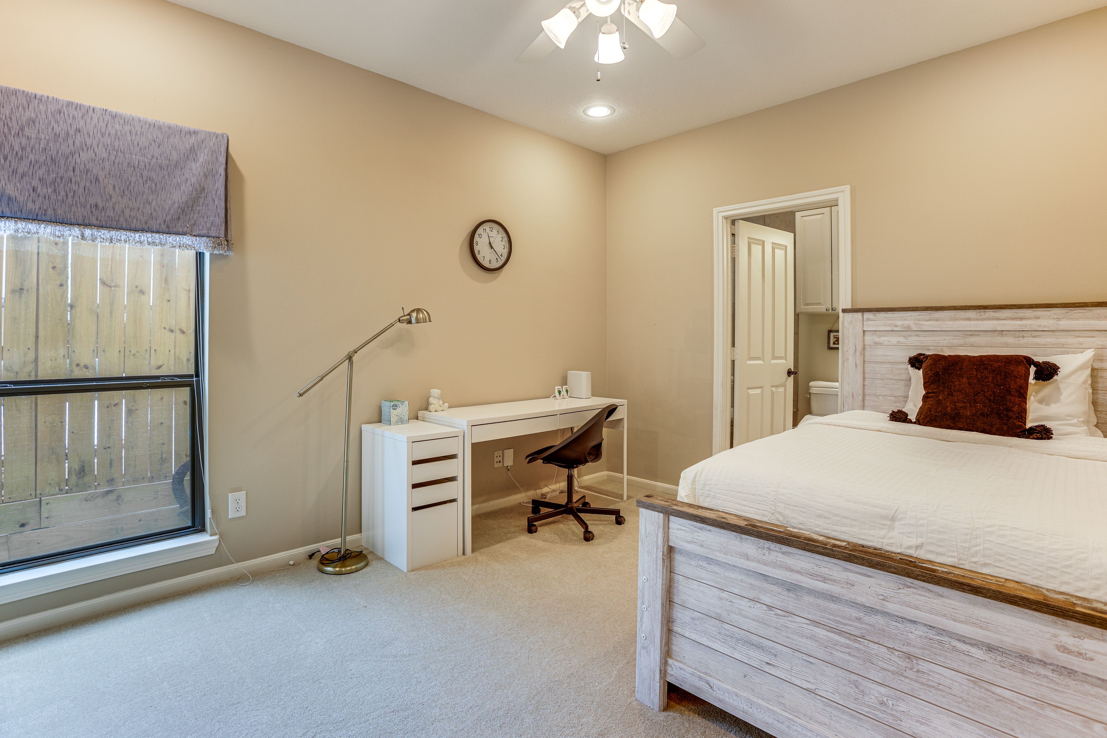 Bedroom 3 | 1st Floor | Full Bed | Desk | En-Suite Bathroom