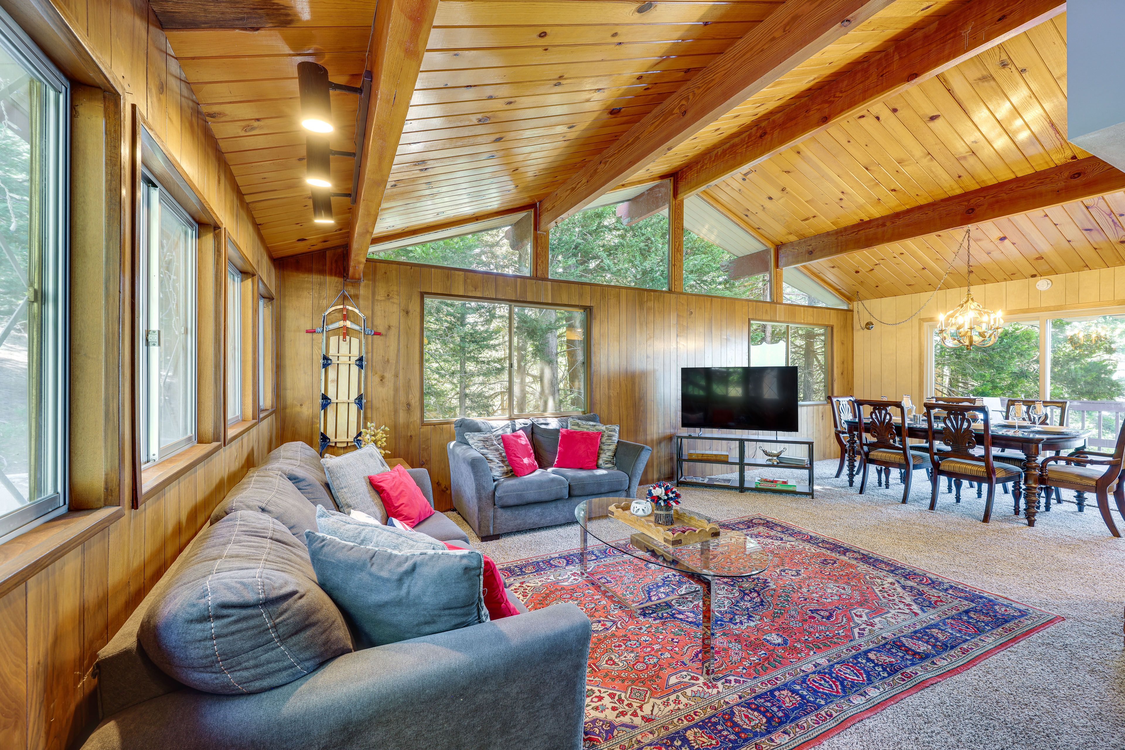 Living Room | Main Floor