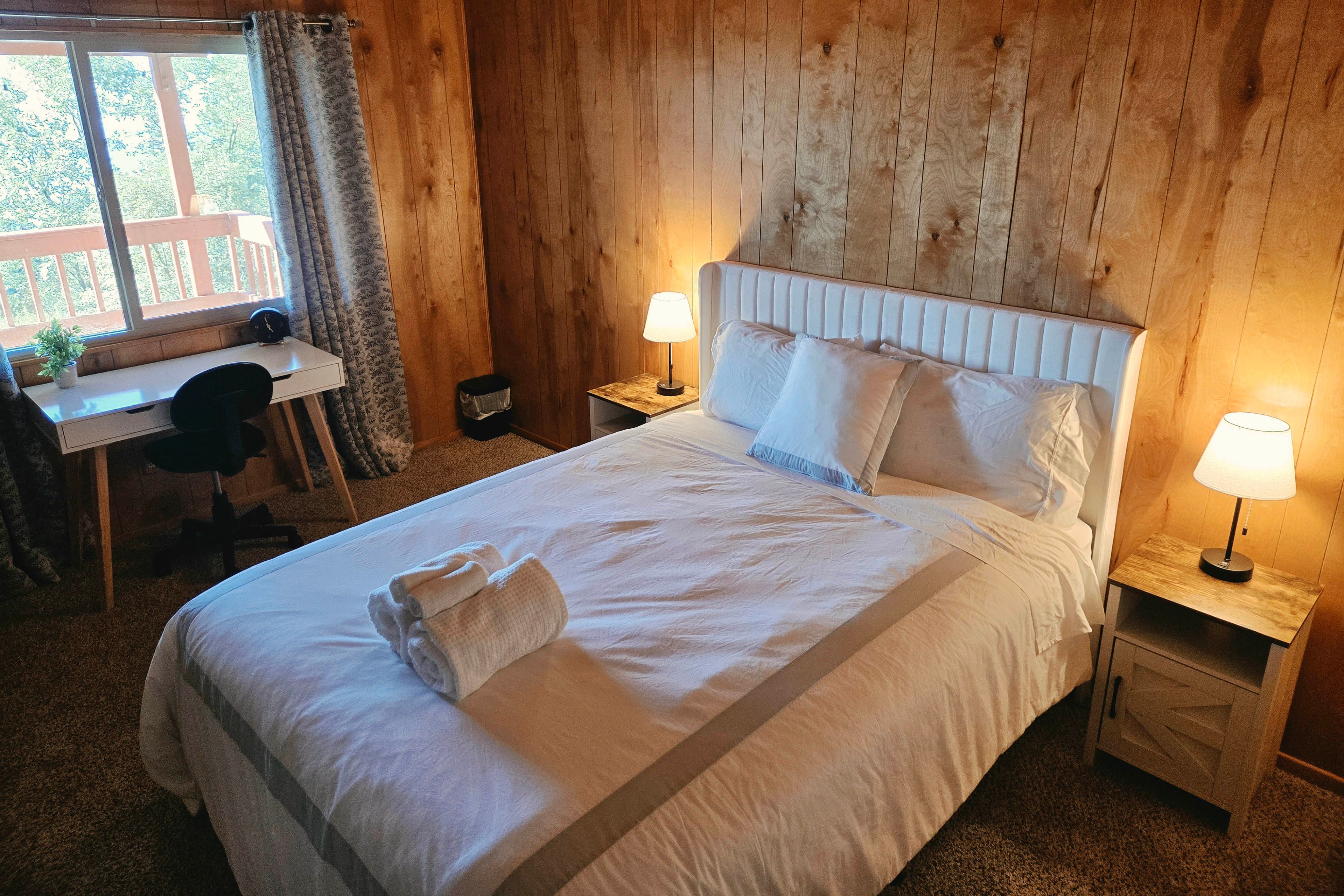 Bedroom 3 | Ground Floor | Queen Bed