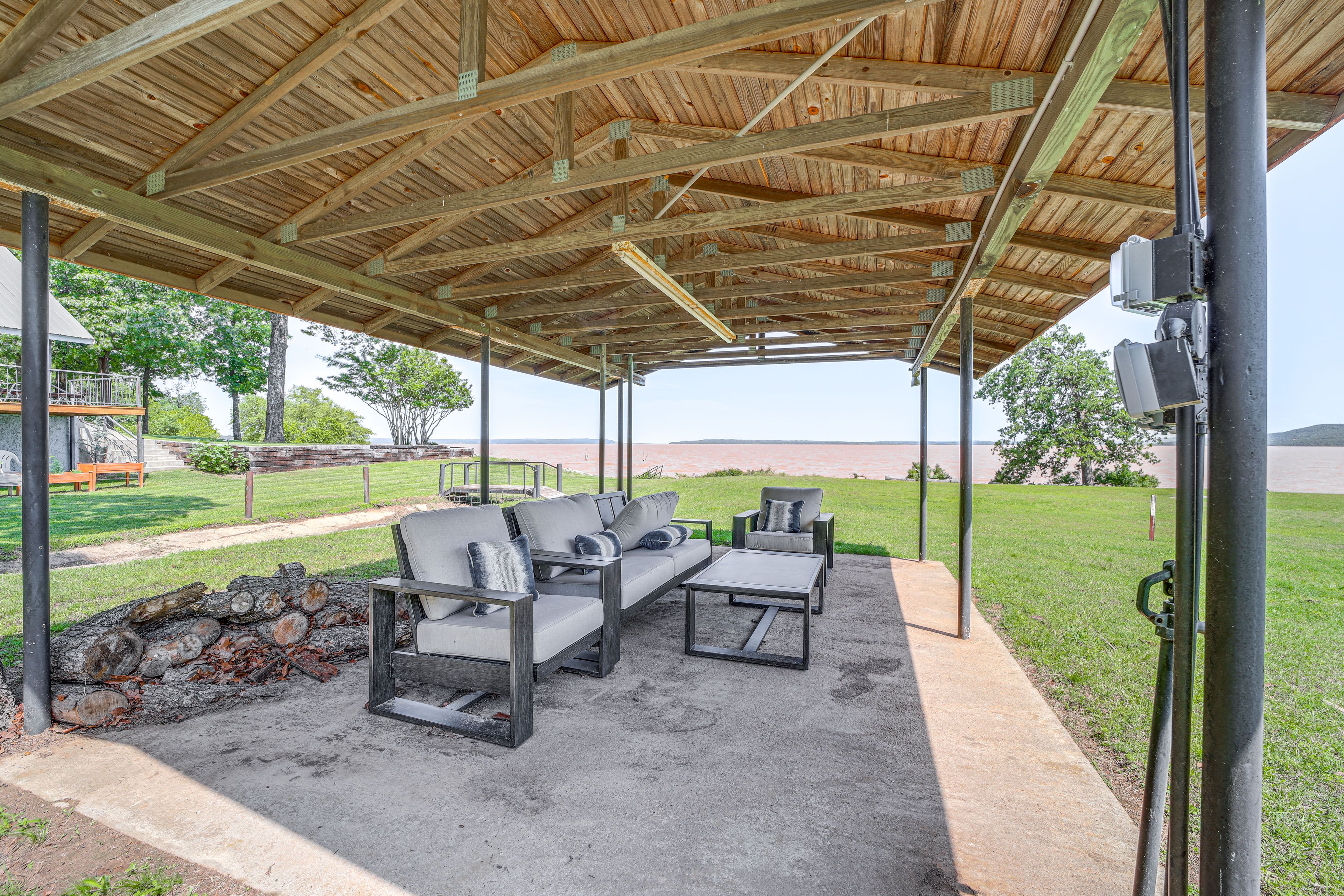 Private Gazebo | Seating | Lake Views