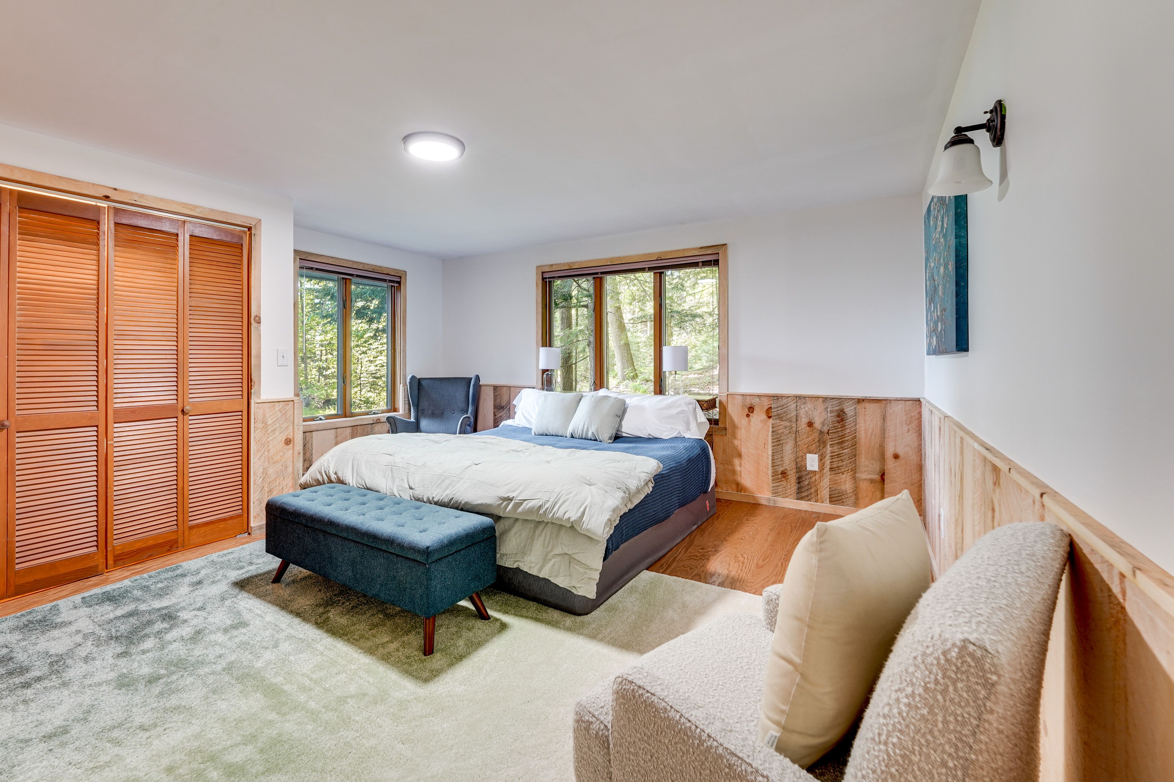 Bedroom 1 | King Bed | Linens Provided | Main Floor