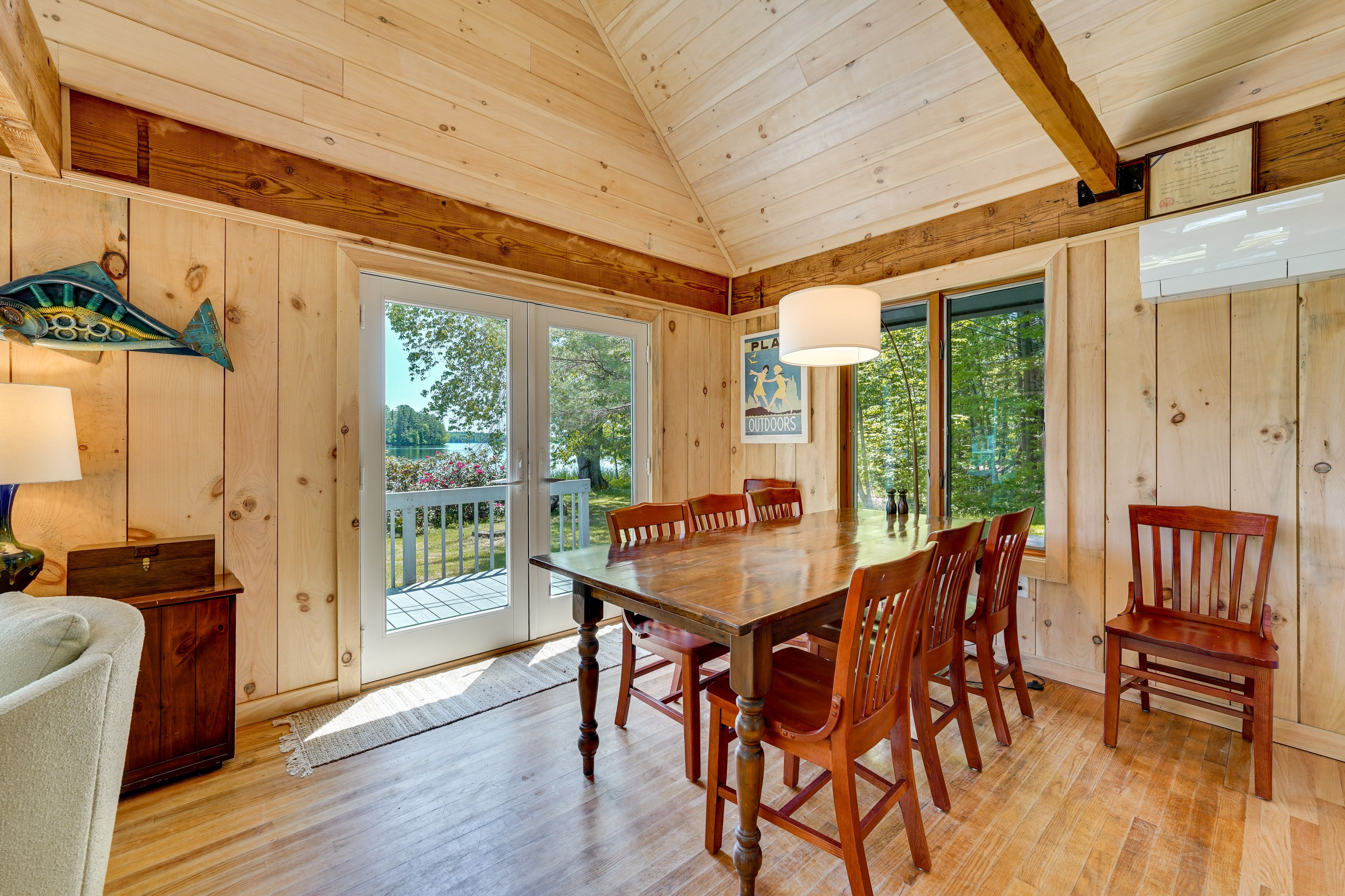 Dining Area | Dishware/Flatware Provided | Main Floor