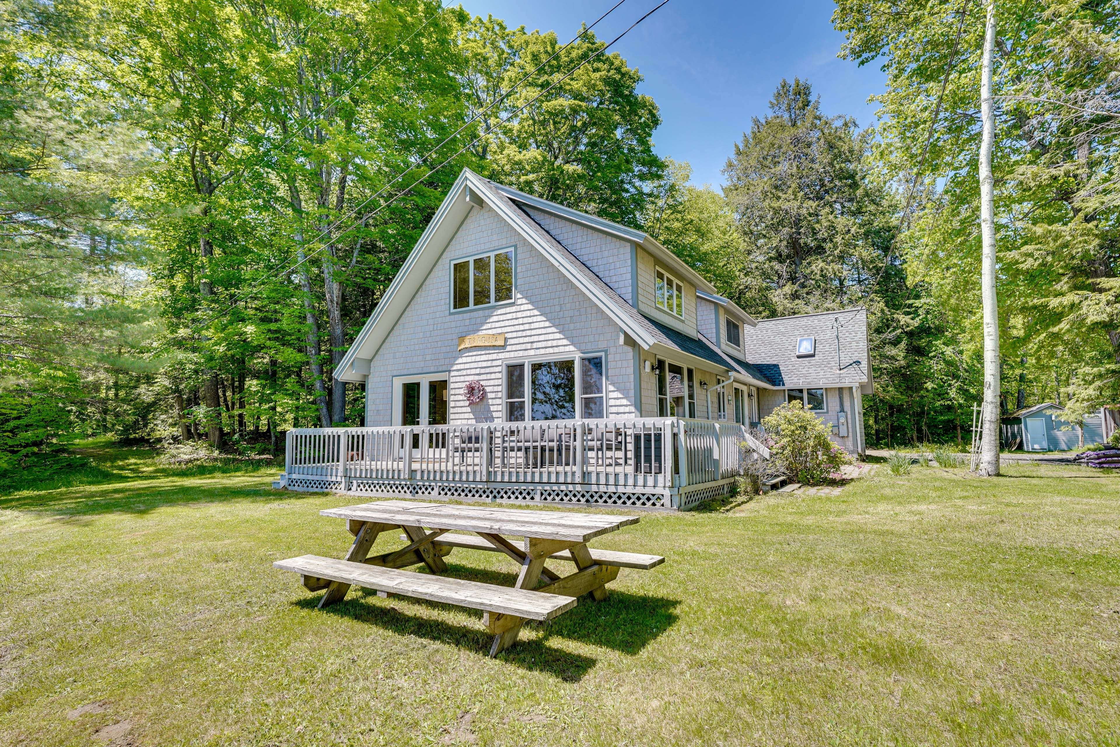 Winthrop Vacation Rental | 3BR | 3BA | 1,880 Sq Ft | 3 Steps to Enter