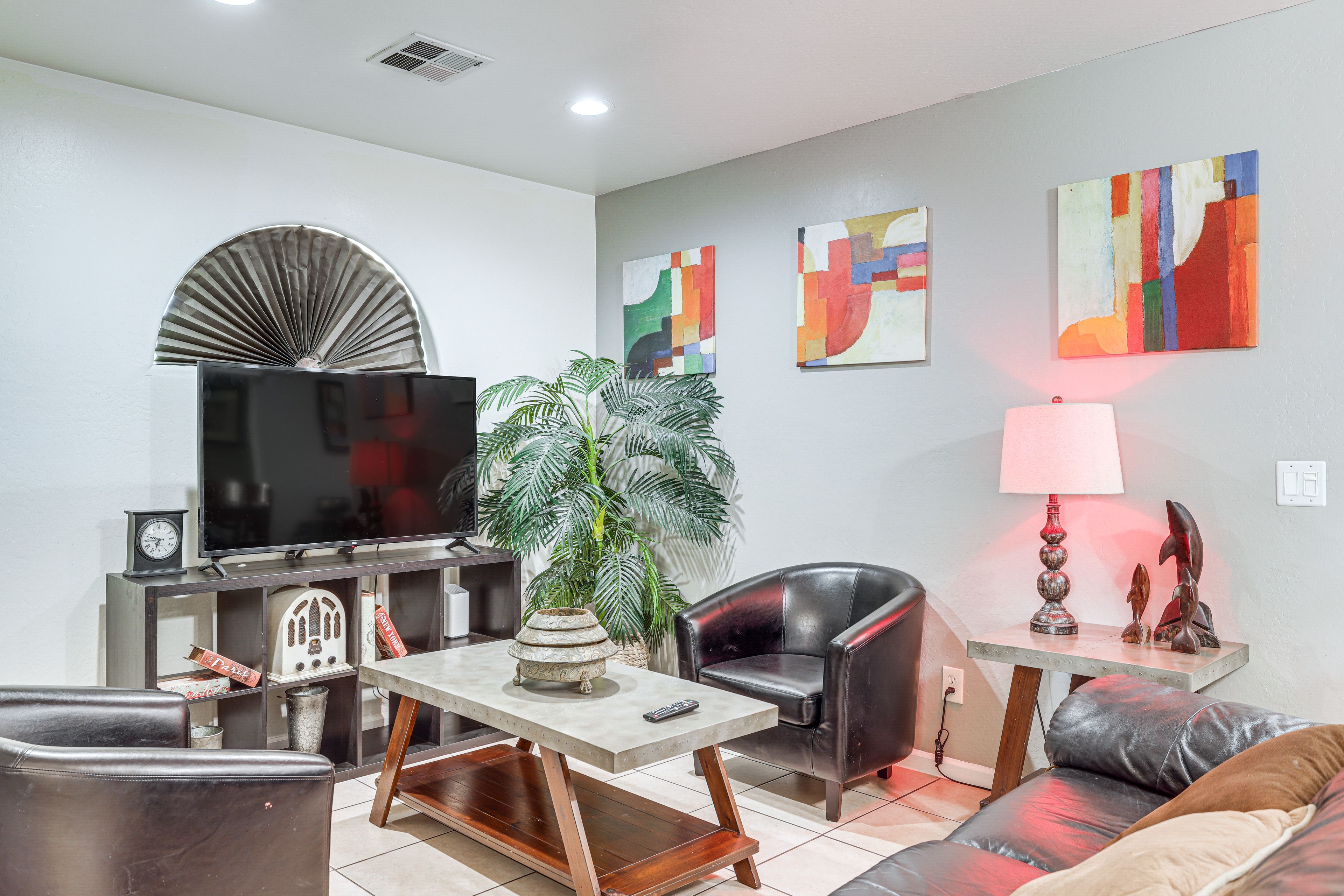 Phoenix Vacation Rental | 4BR | 2BA | 1,666 Sq Ft | Step-Free Entry