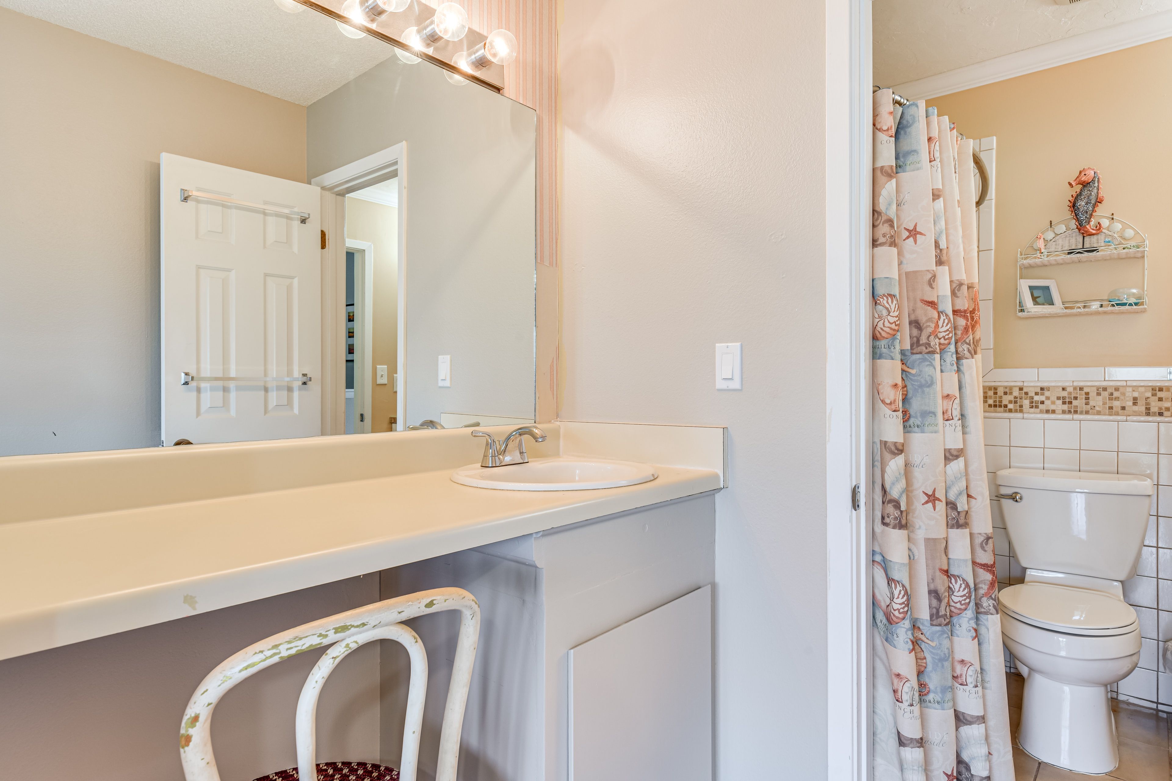 Bathroom | Towels Provided | 2nd Floor