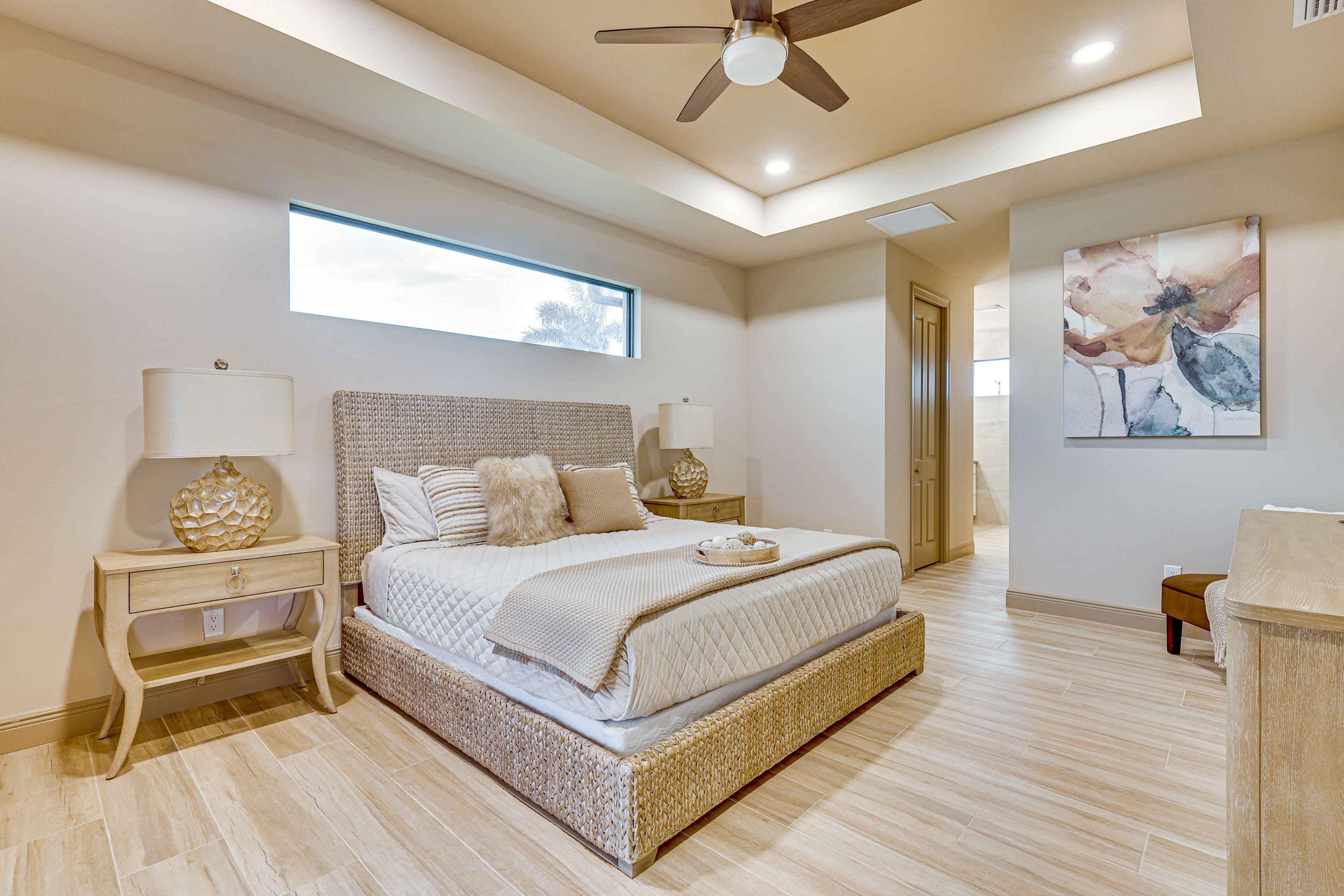 Bedroom 1 | King Bed | Linens Provided