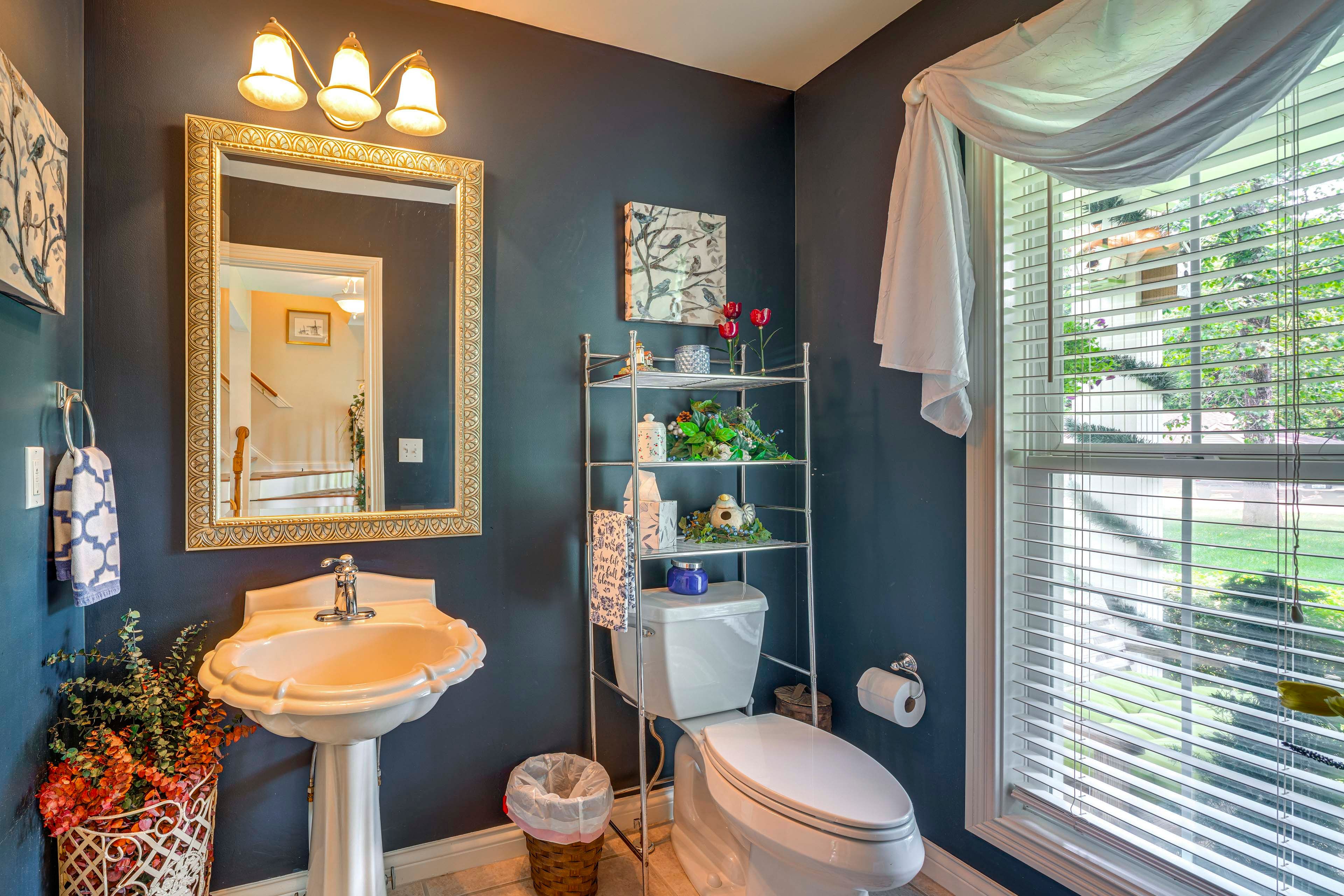 Half Bathroom | 1st Floor