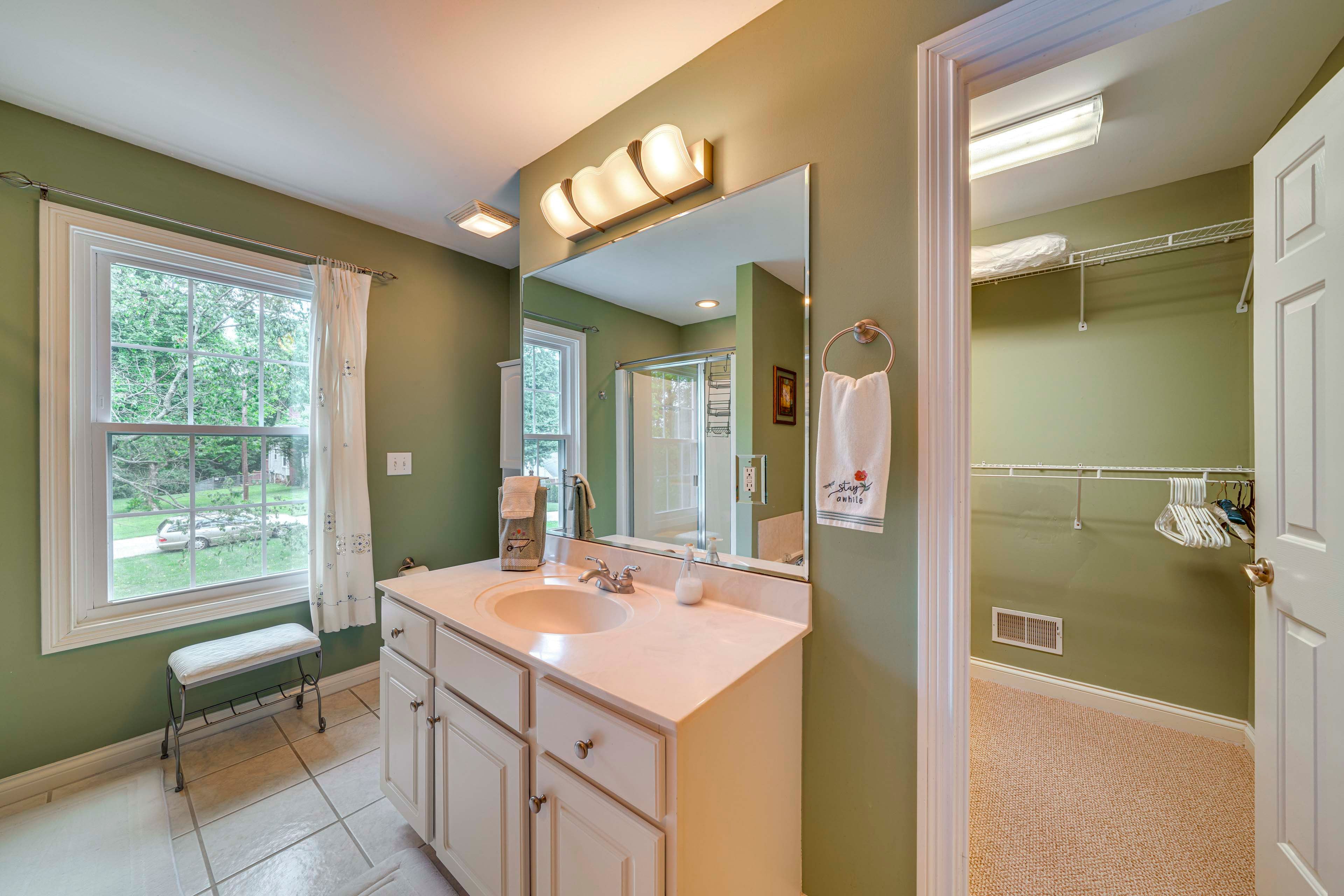 En-Suite Bathroom | Jetted Tub | Walk-In Shower | Walk-In Closet | 2nd Floor