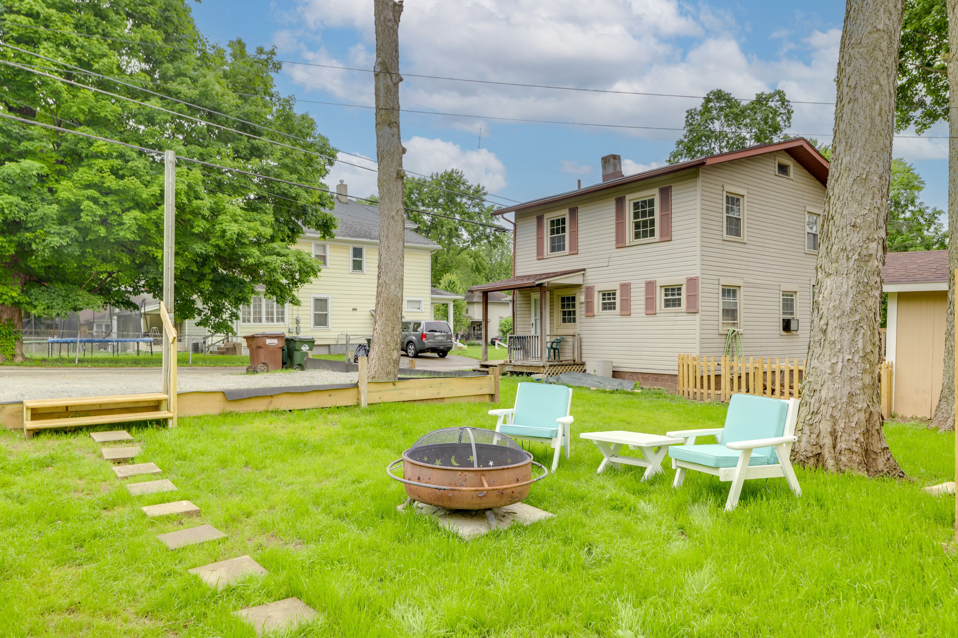 Shared Yard