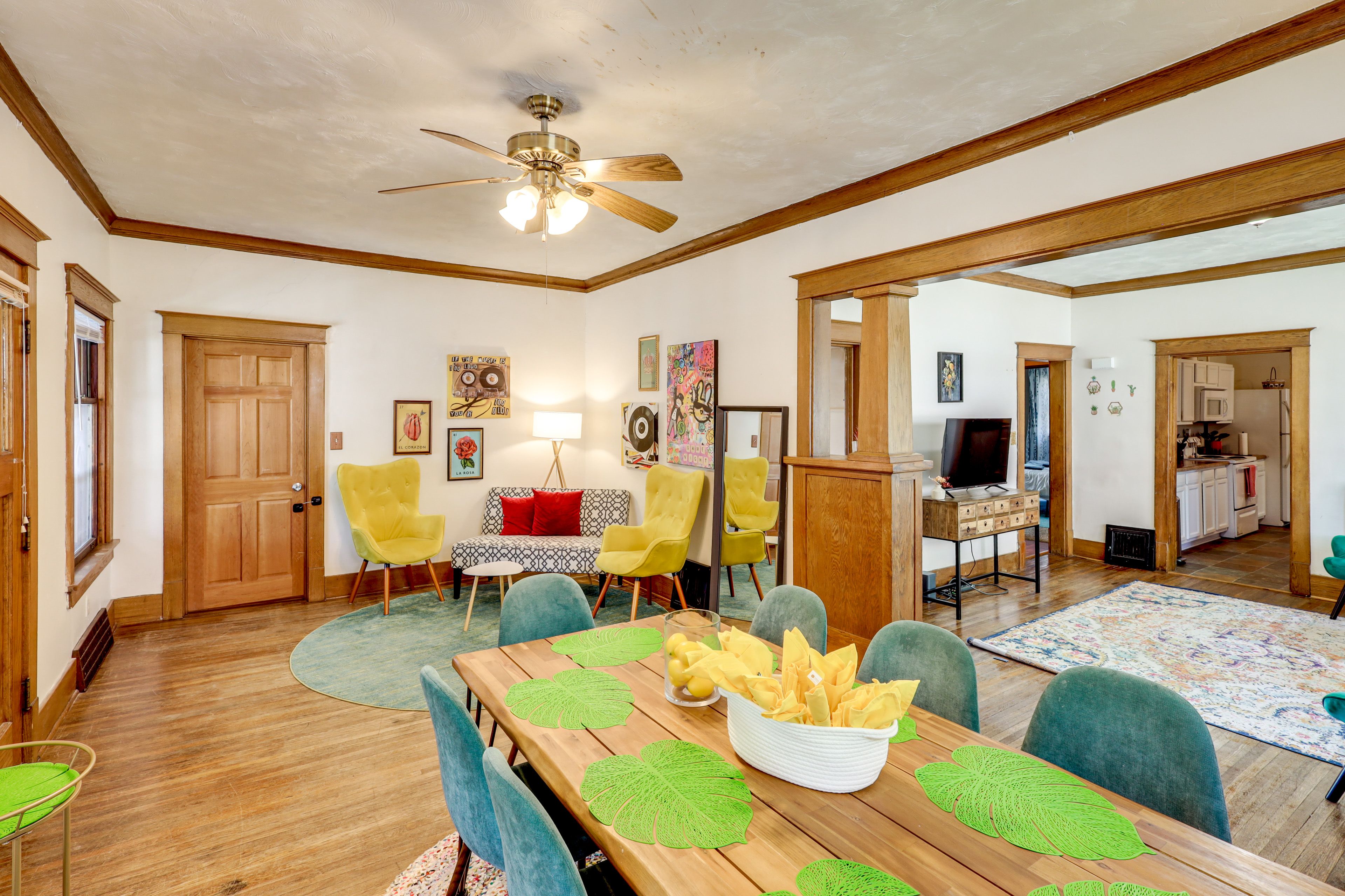 Lincoln Vacation Rental | 6BR | 2BA | 2,000 Sq Ft | Step-Free Entry