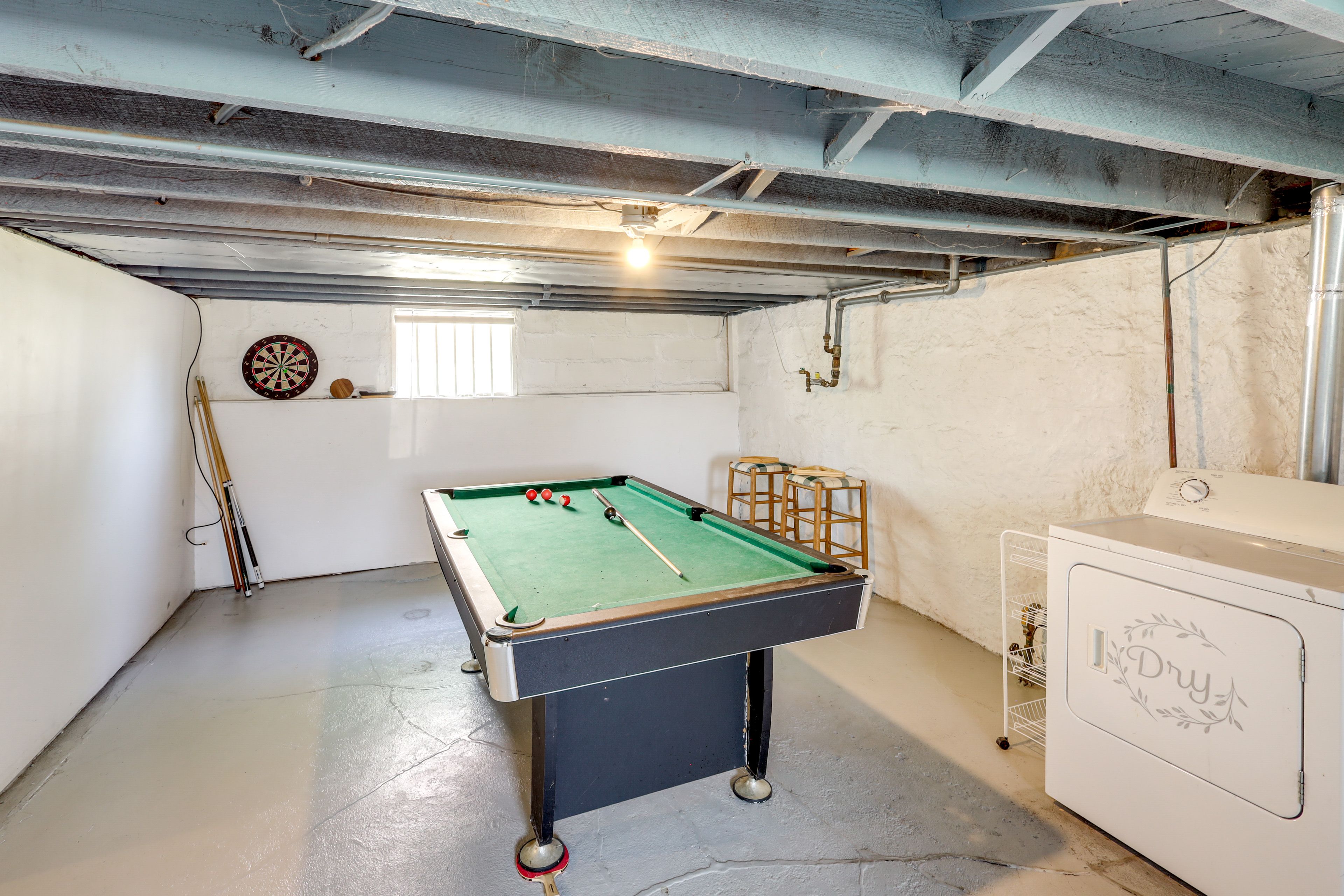 Game Area | Basement | Pool Table | Dartboard | Washer/Dryer