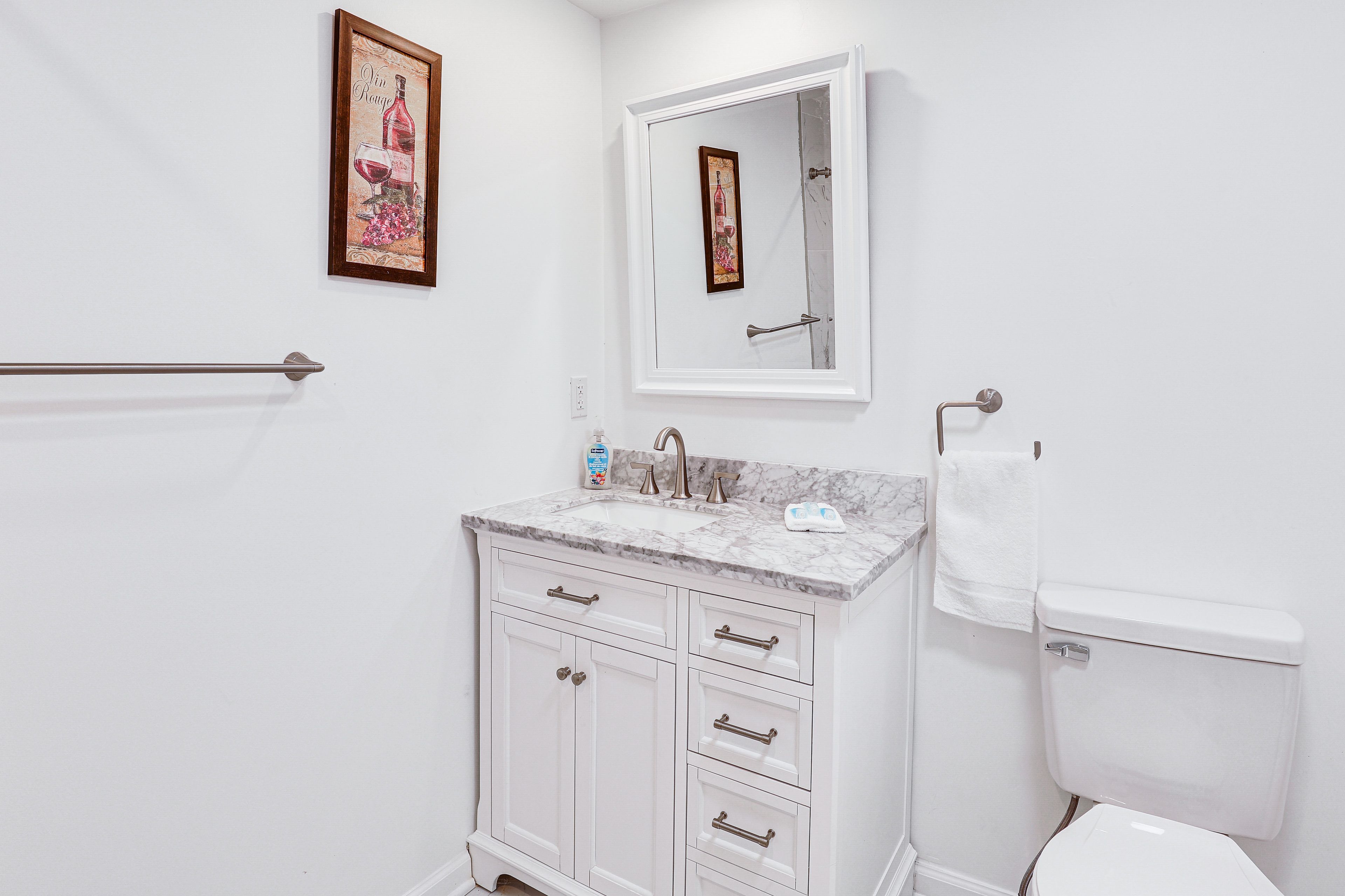 En-Suite Bathroom | 1st Floor | Towels Provided