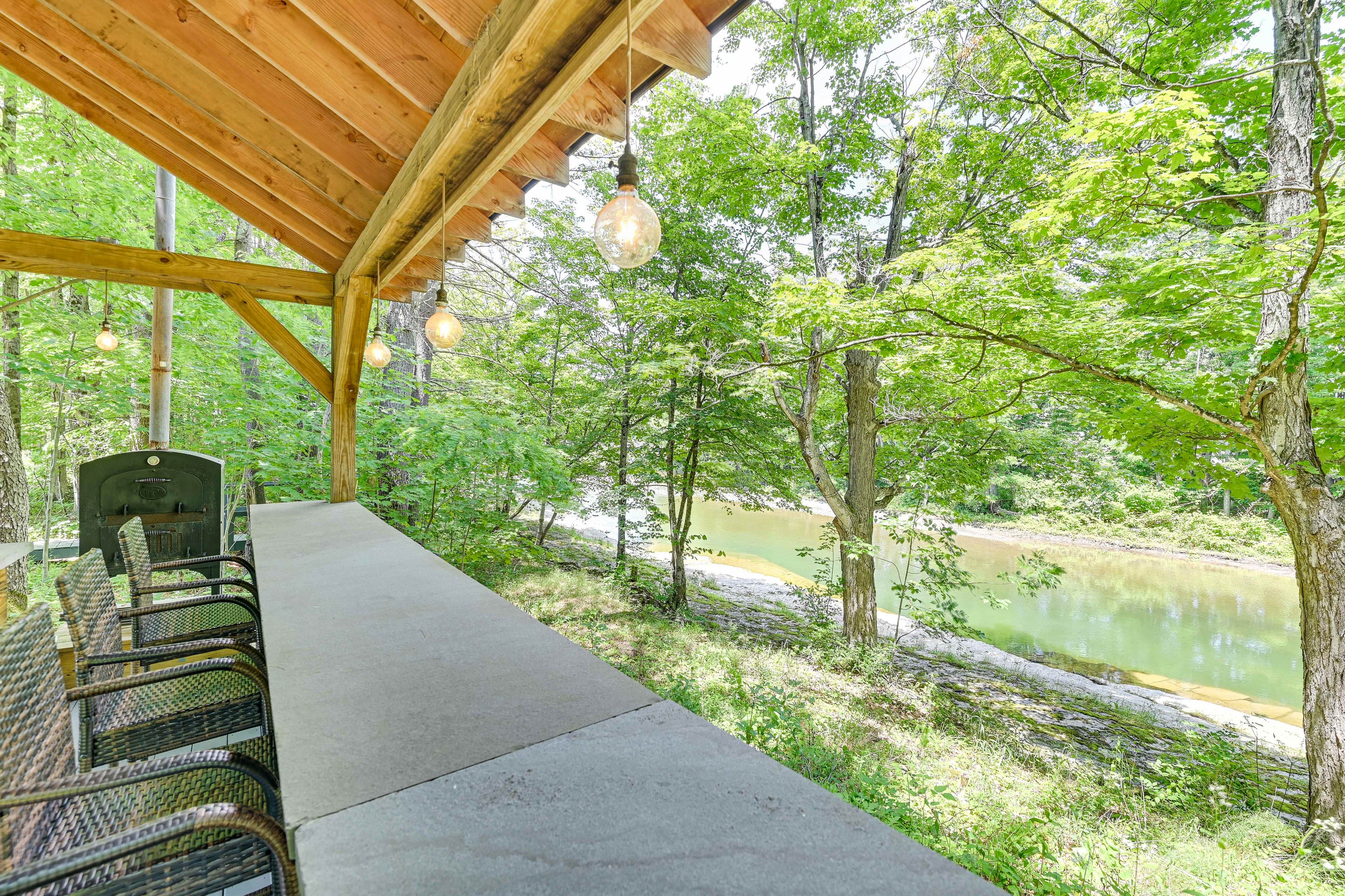 Outdoor Kitchen & Bar | Catskill Creek View