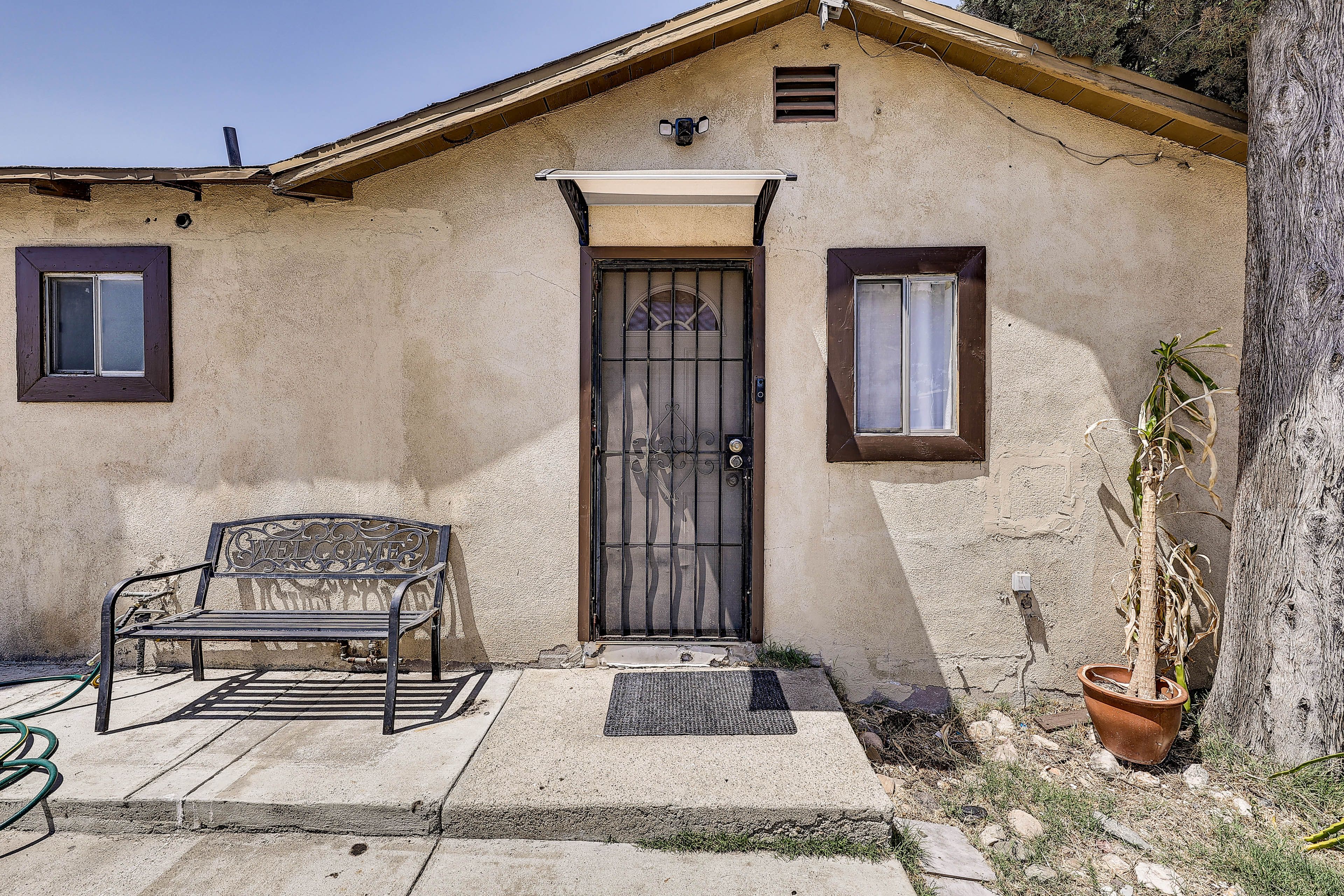 House Exterior | Keyless Entry | Patio