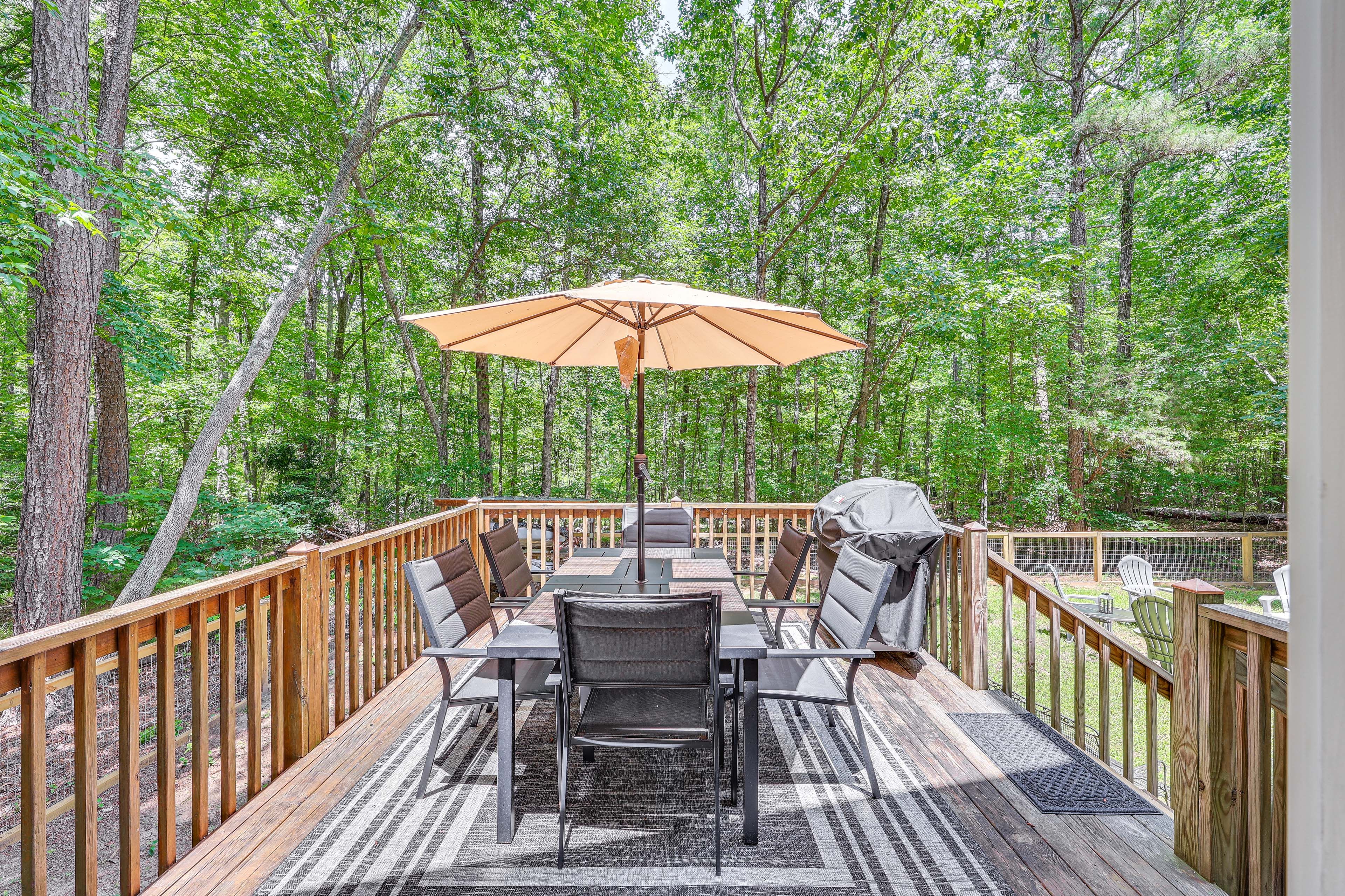 Tignall Vacation Rental | 2BR | 2BA | 5 Steps to Enter | 1,400 Sq Ft