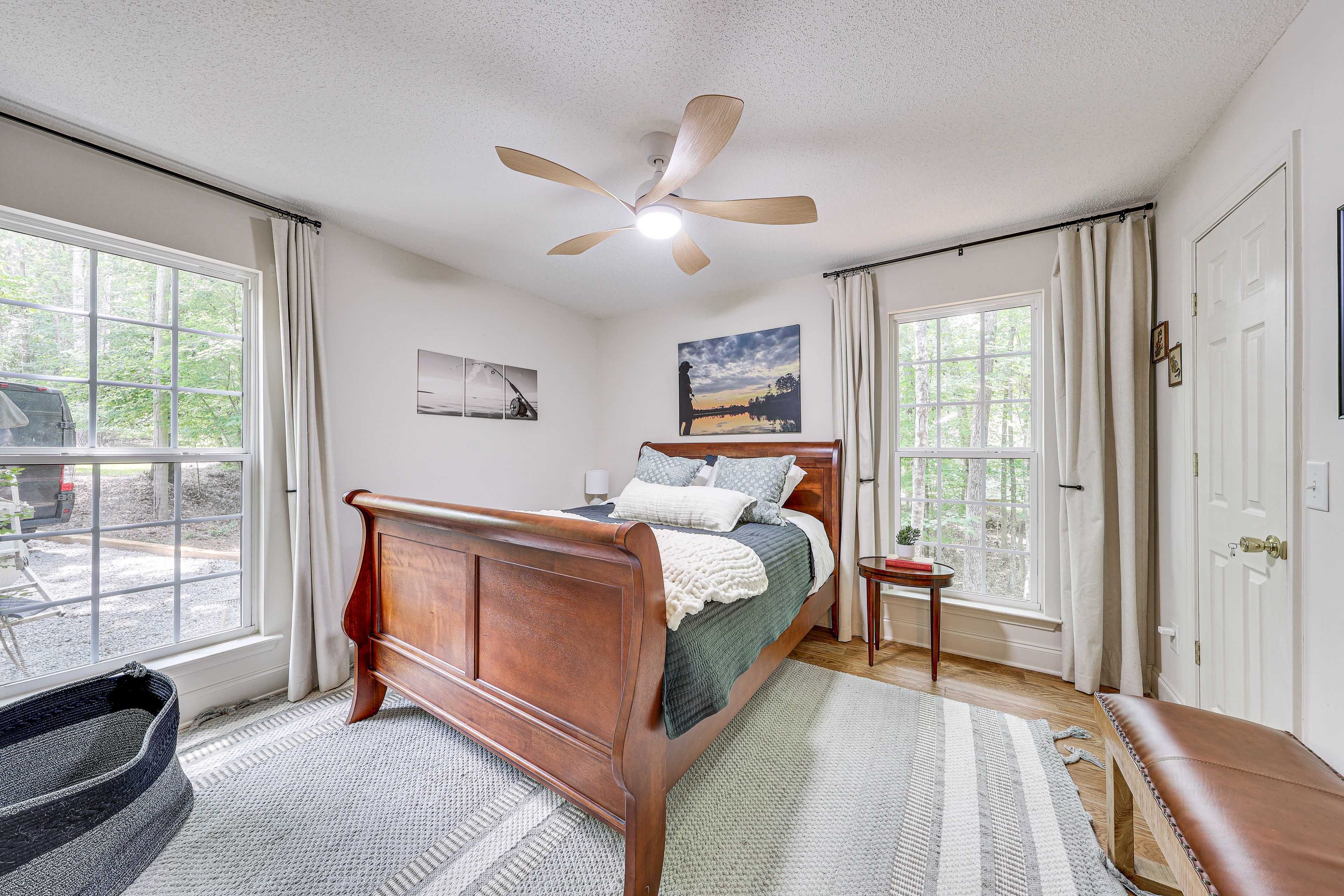 Bedroom 2 | 1st Floor | Queen Bed | Linens Provided