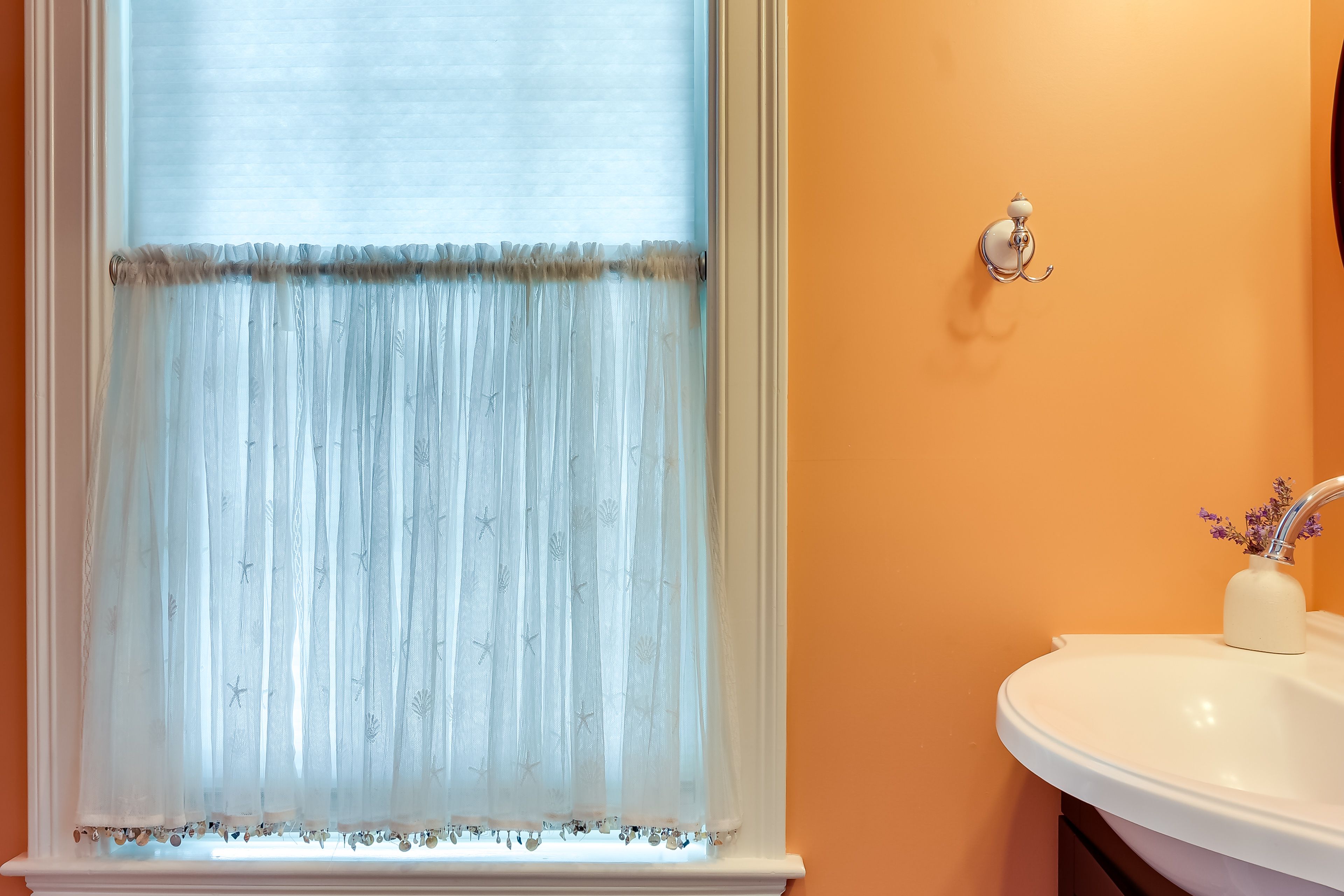 Half Bathroom | 1st Floor
