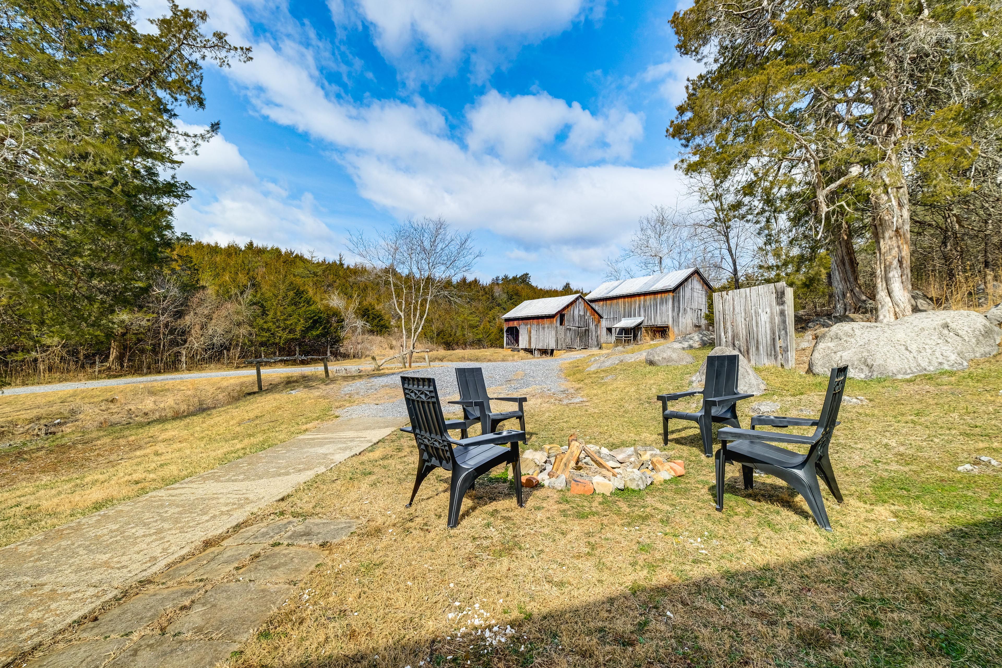 Fire Pit | Forest Views