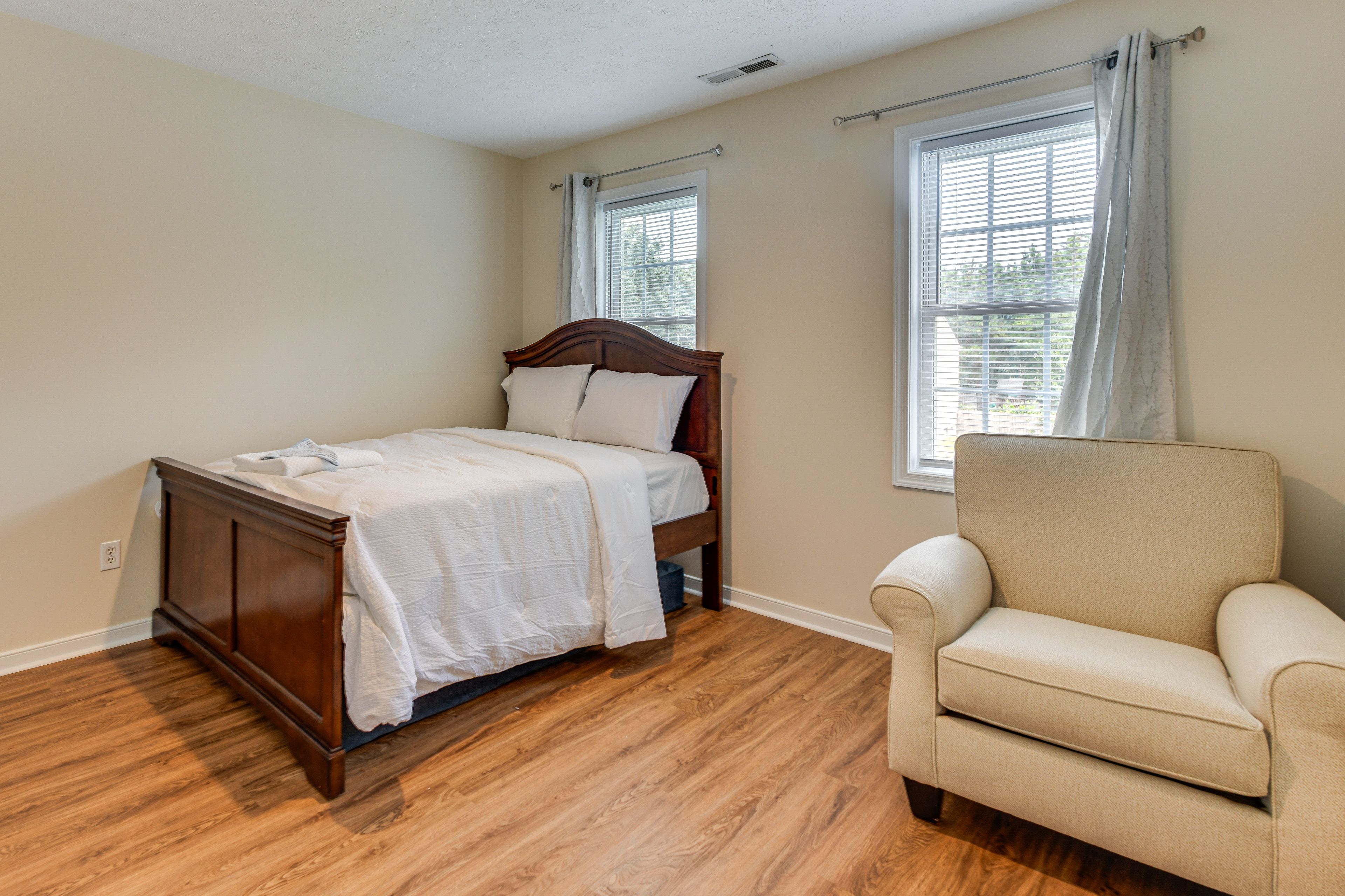 Bedroom 1 | 2nd Floor | Full Bed