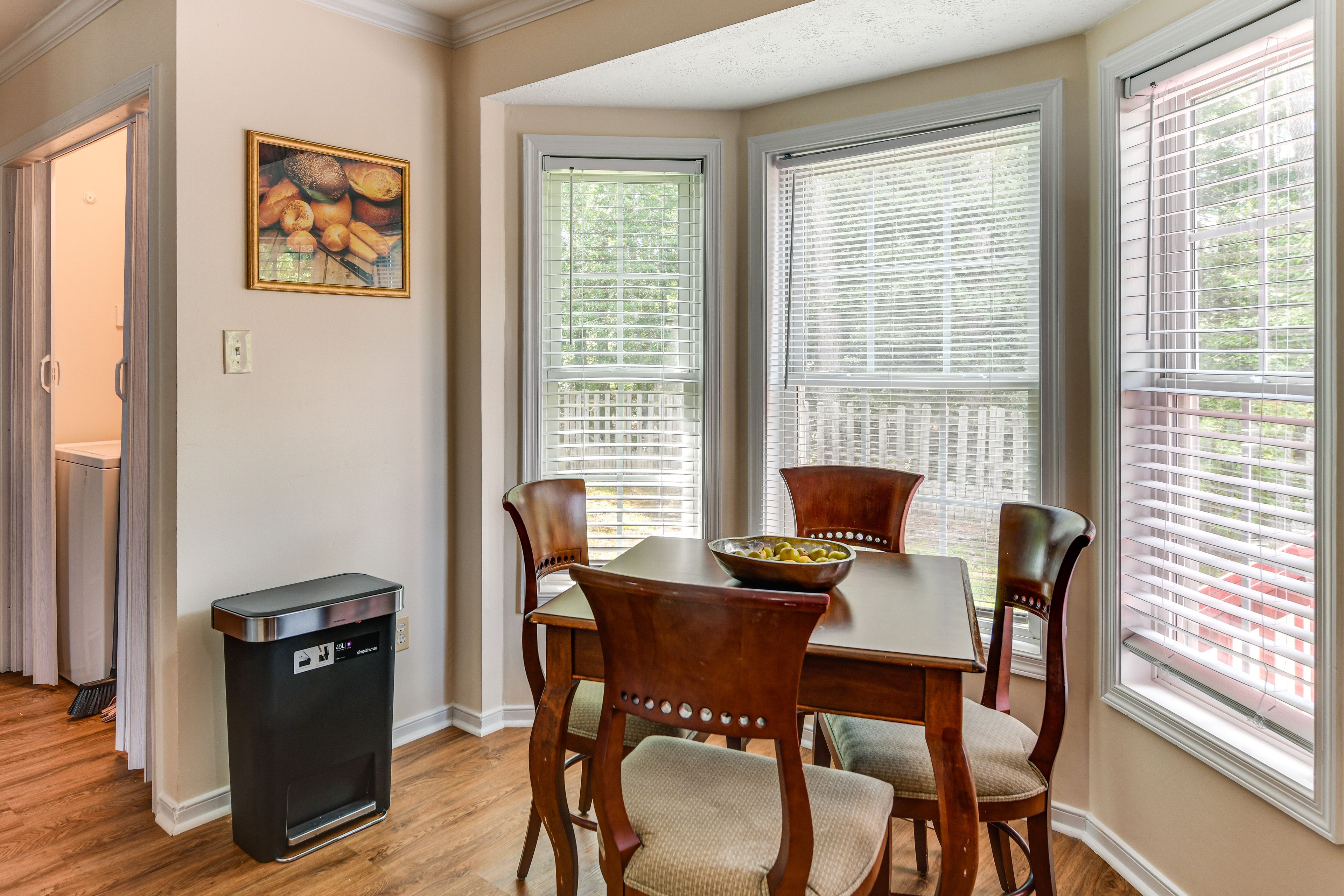 Breakfast Nook | 1st Floor