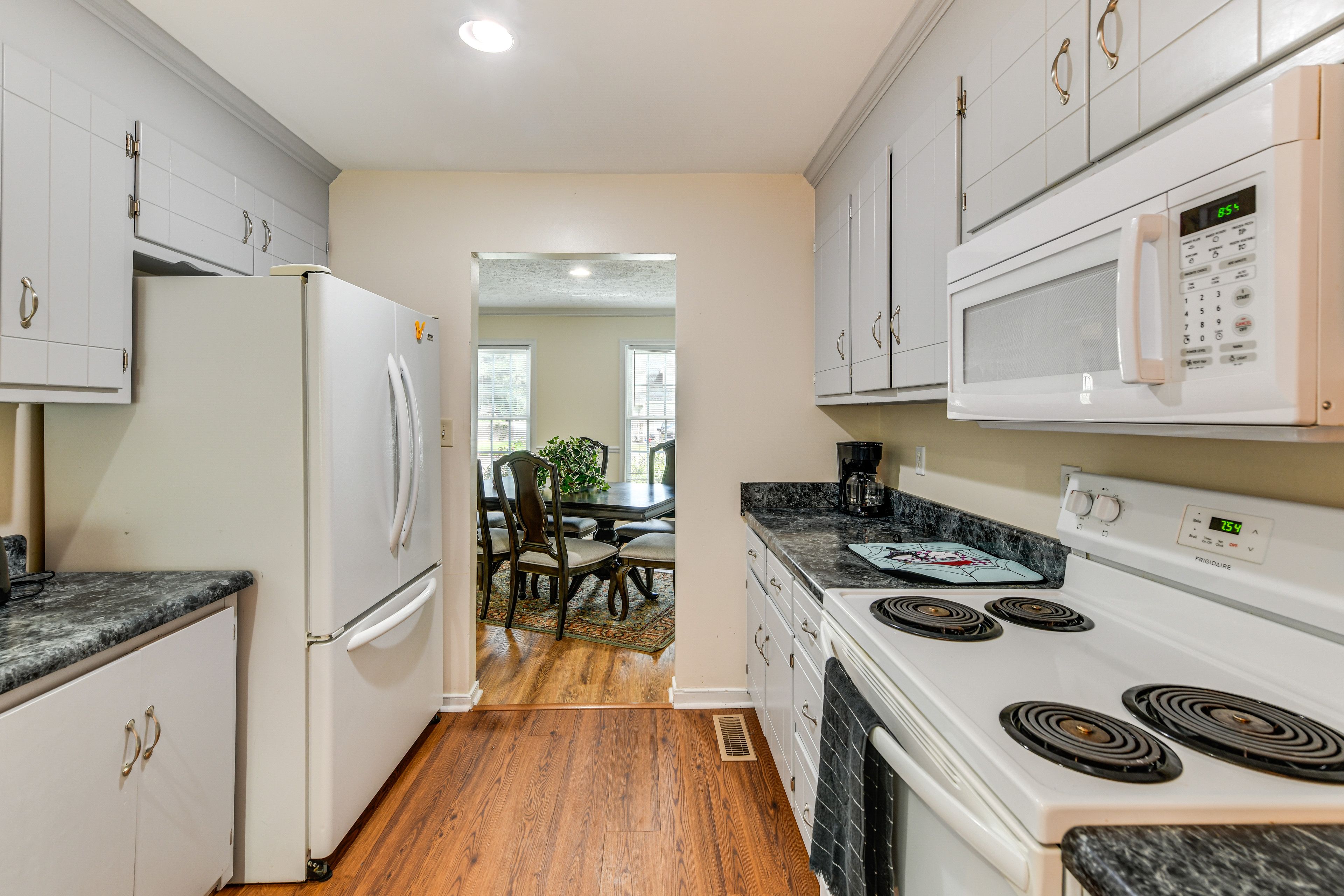 Kitchen | Drip Coffee Maker | Toaster