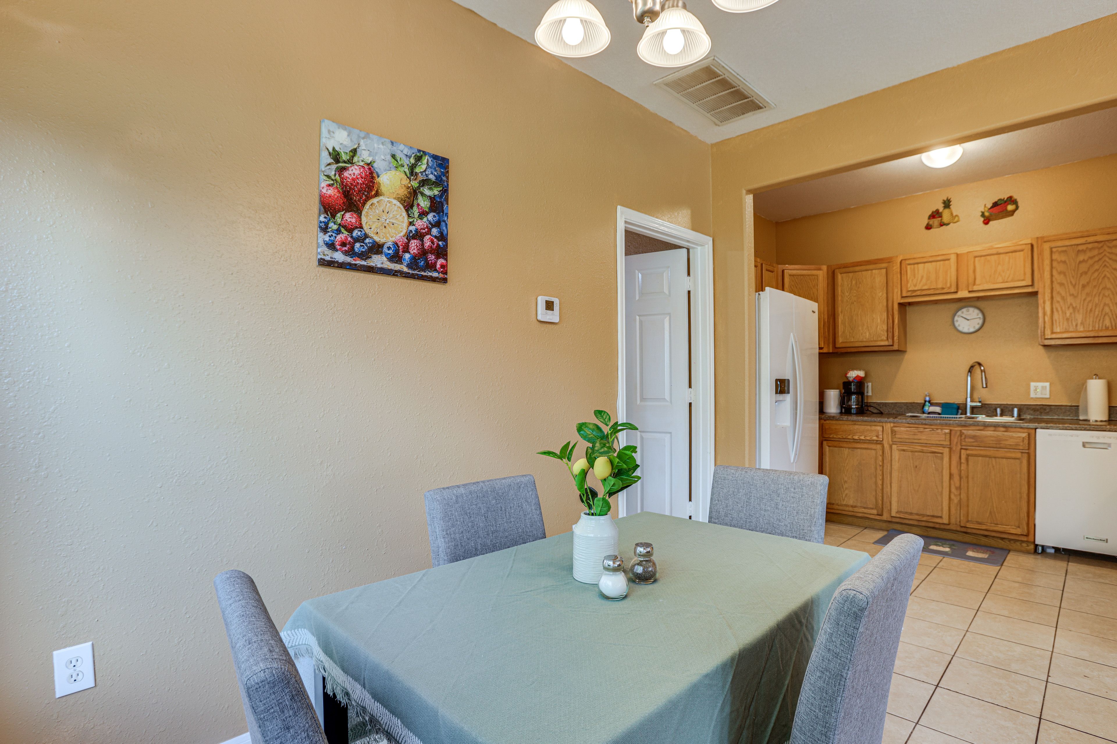 Dining Area | 1st Floor