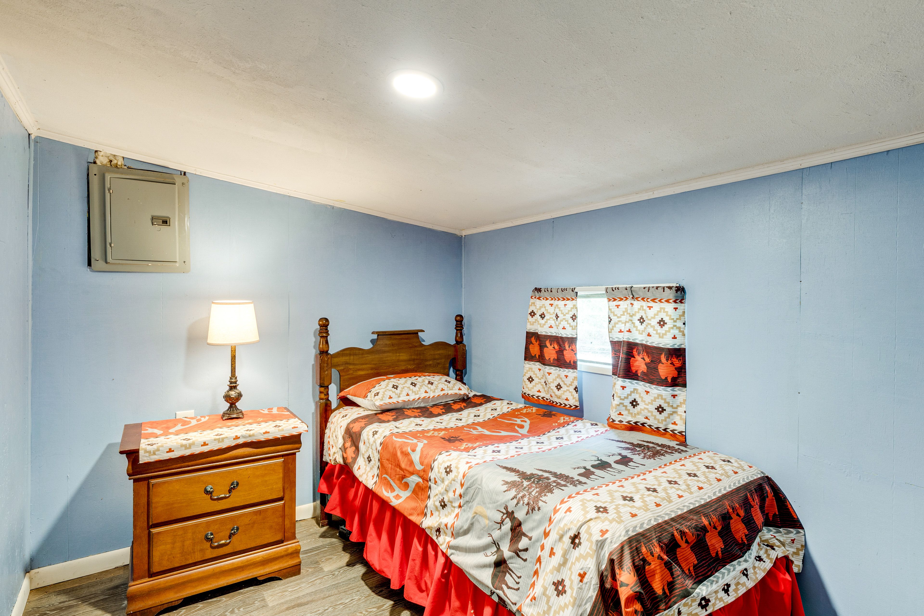 Bedroom 2 | Twin Bed