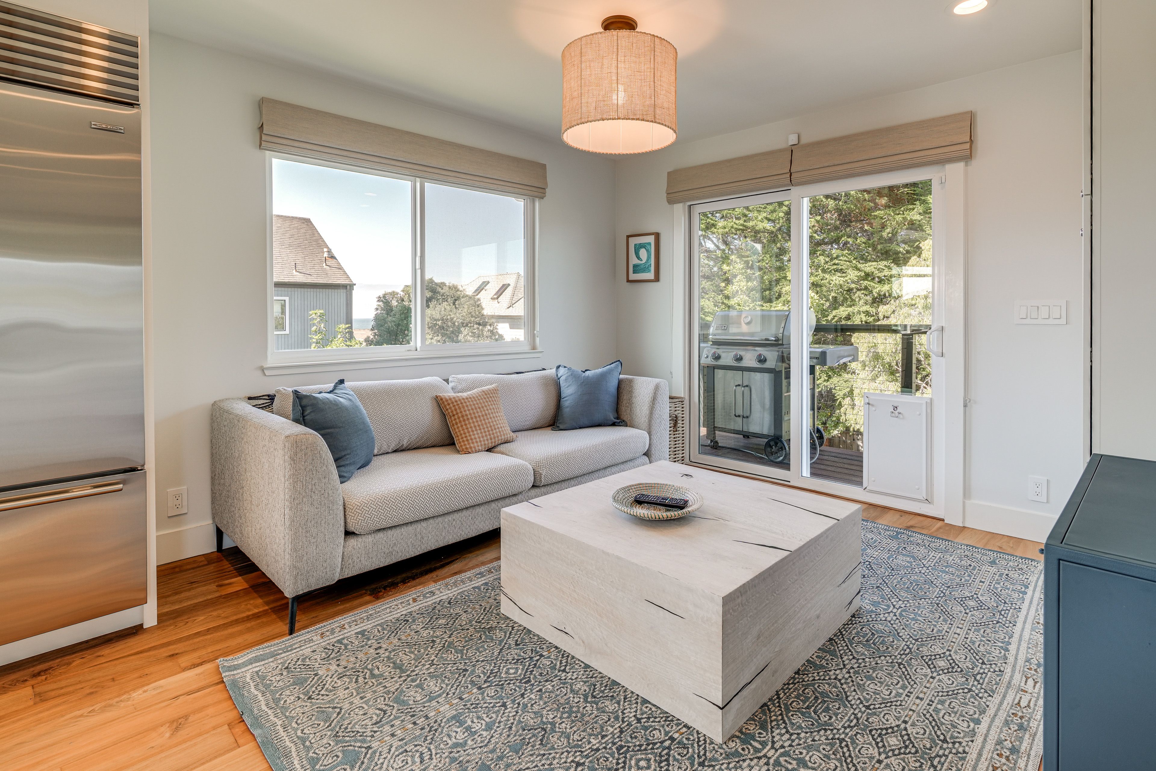 Back Living Area | Smart TV | Books | Board Games | 2nd Floor