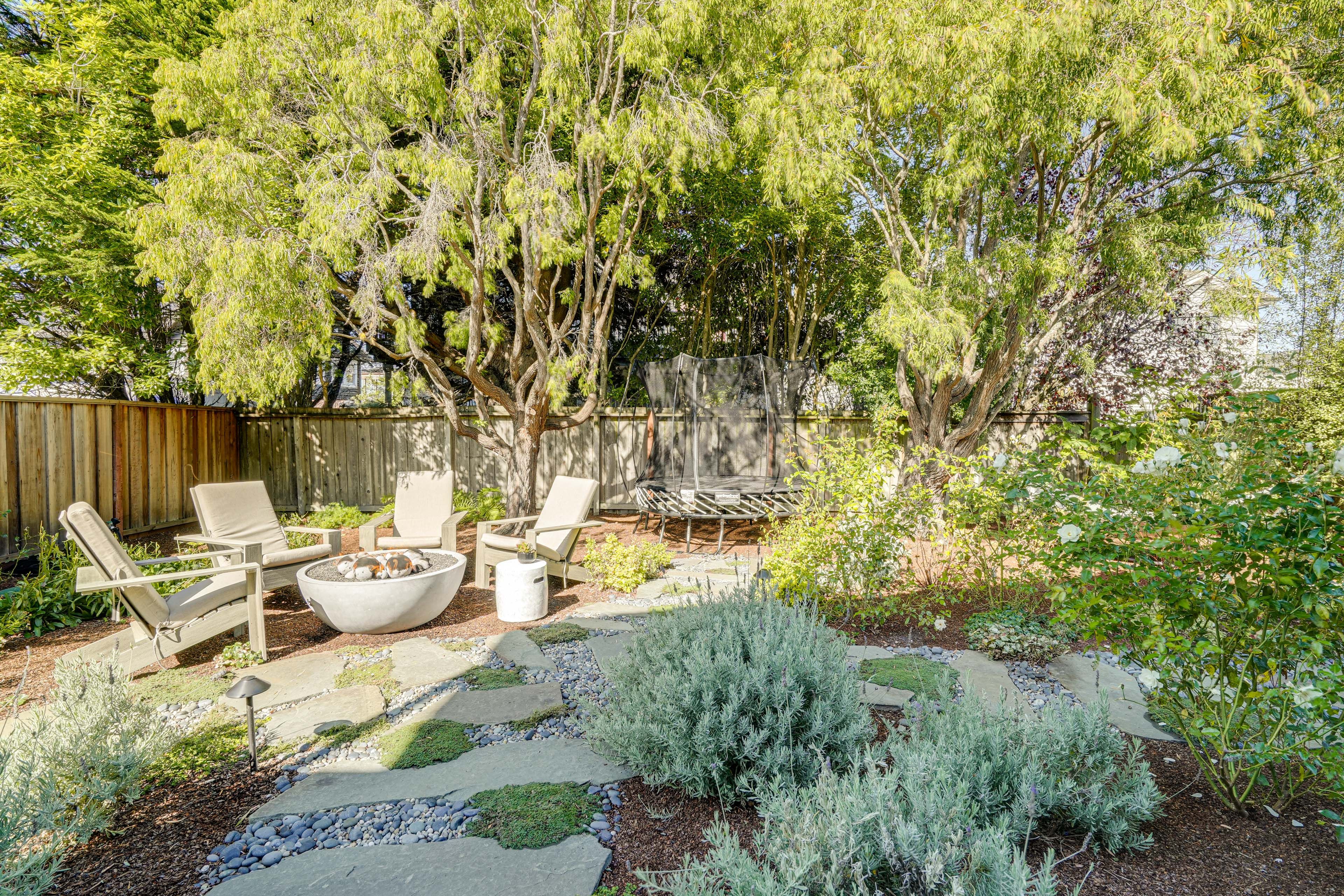 House Exterior | Fenced Yard w/ Garden | Gas Fire Pit | Trampoline | Hammock