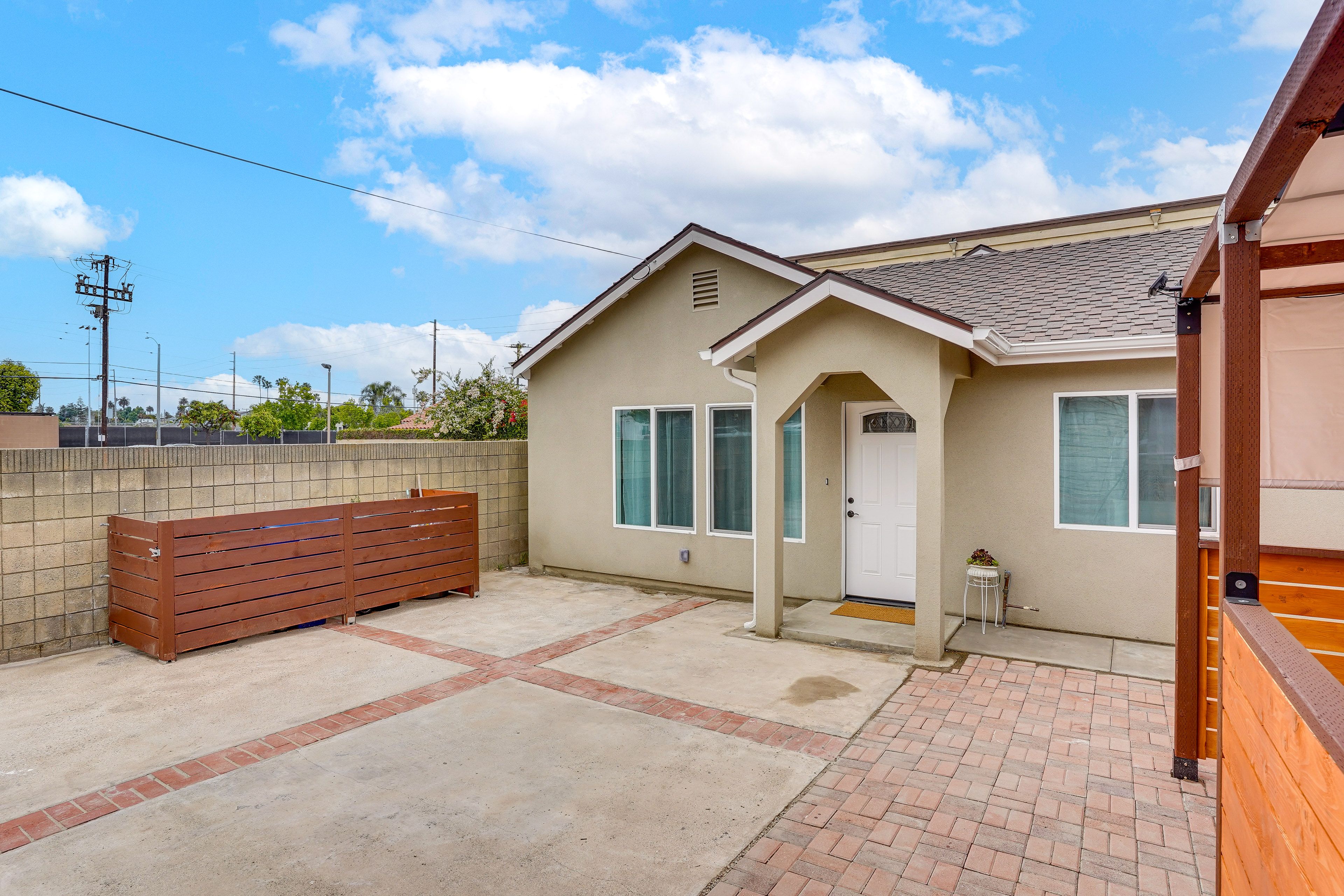 Property Exterior | Single-Story Home