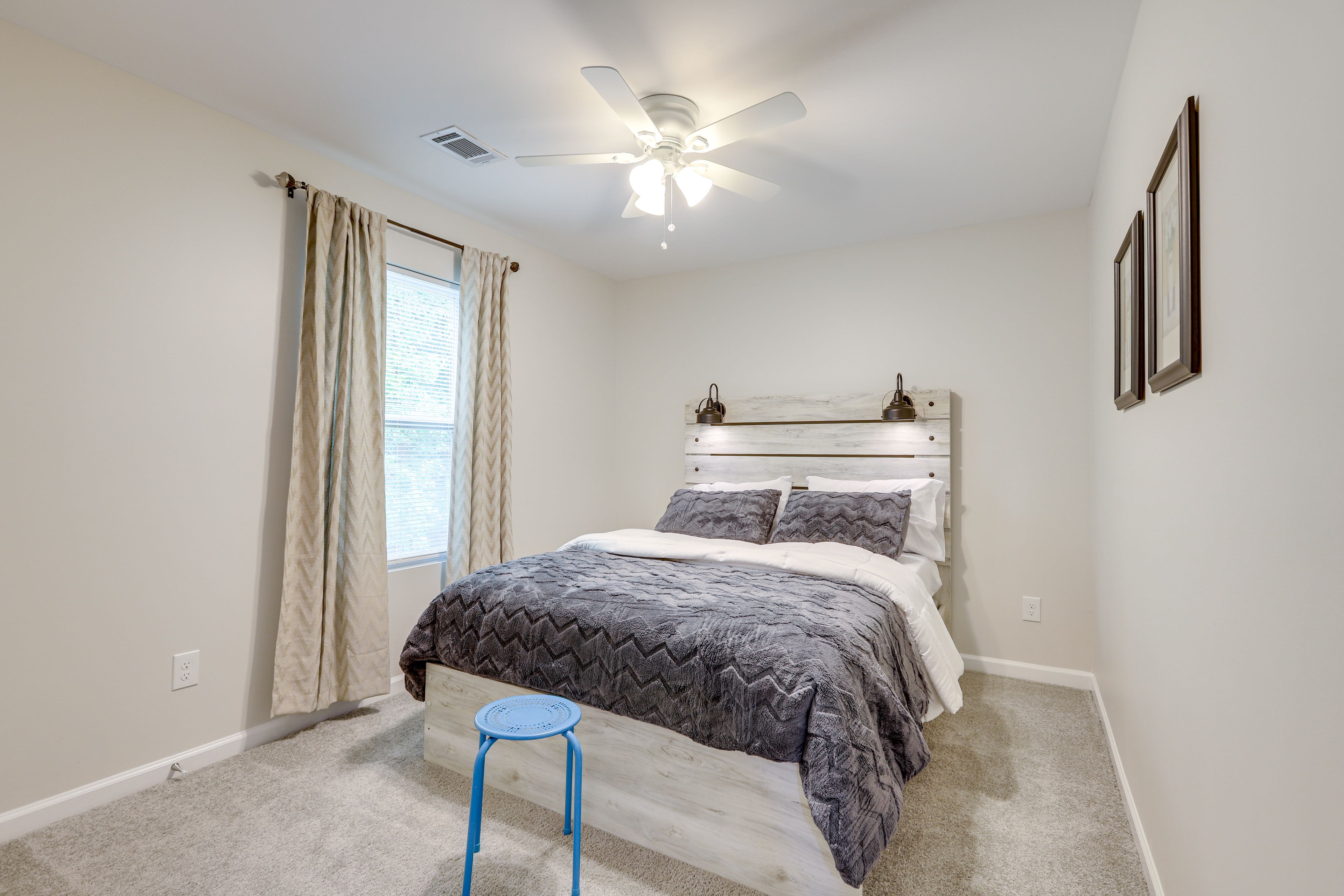Bedroom 2 | Queen Bed | Flat-Screen TV
