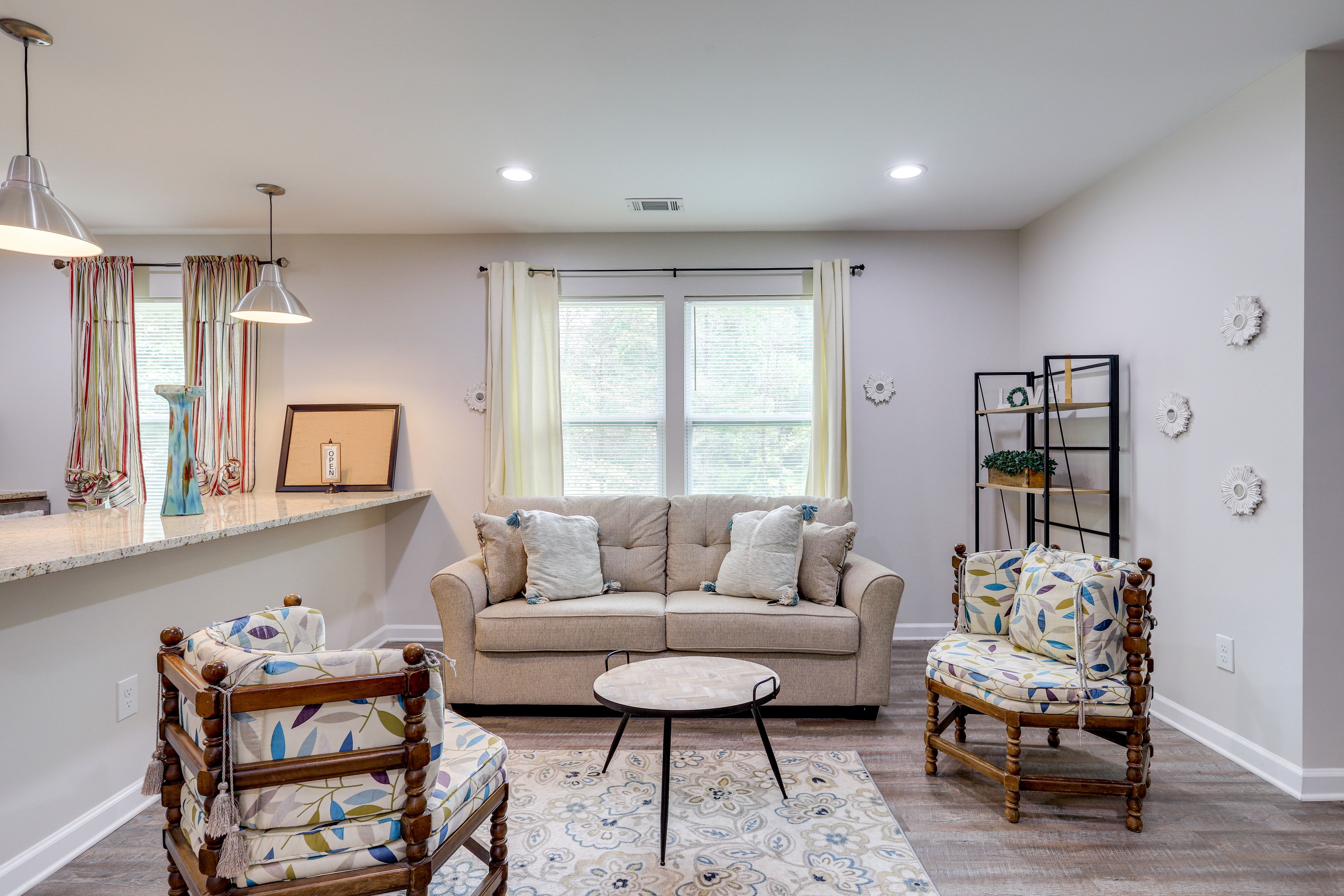Living Room | Full Sleeper Sofa | Central Heating & A/C | Free WiFi