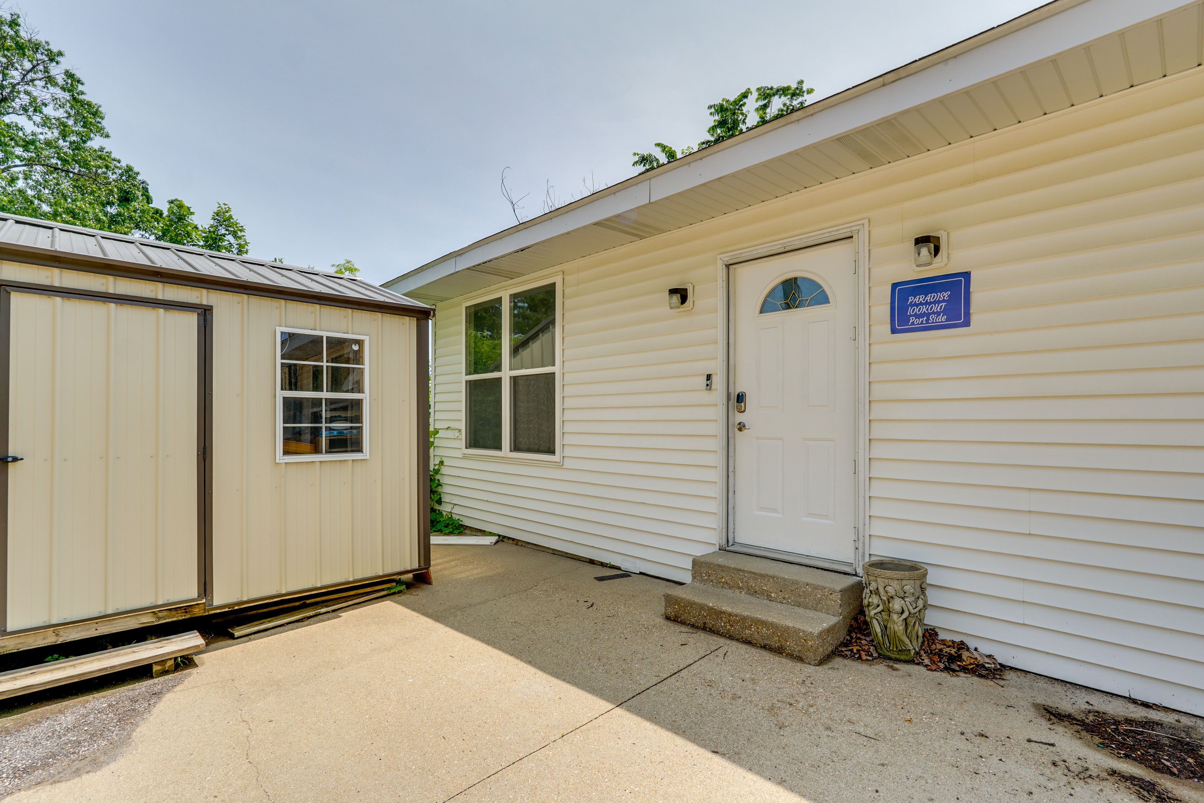 Unit Entrance