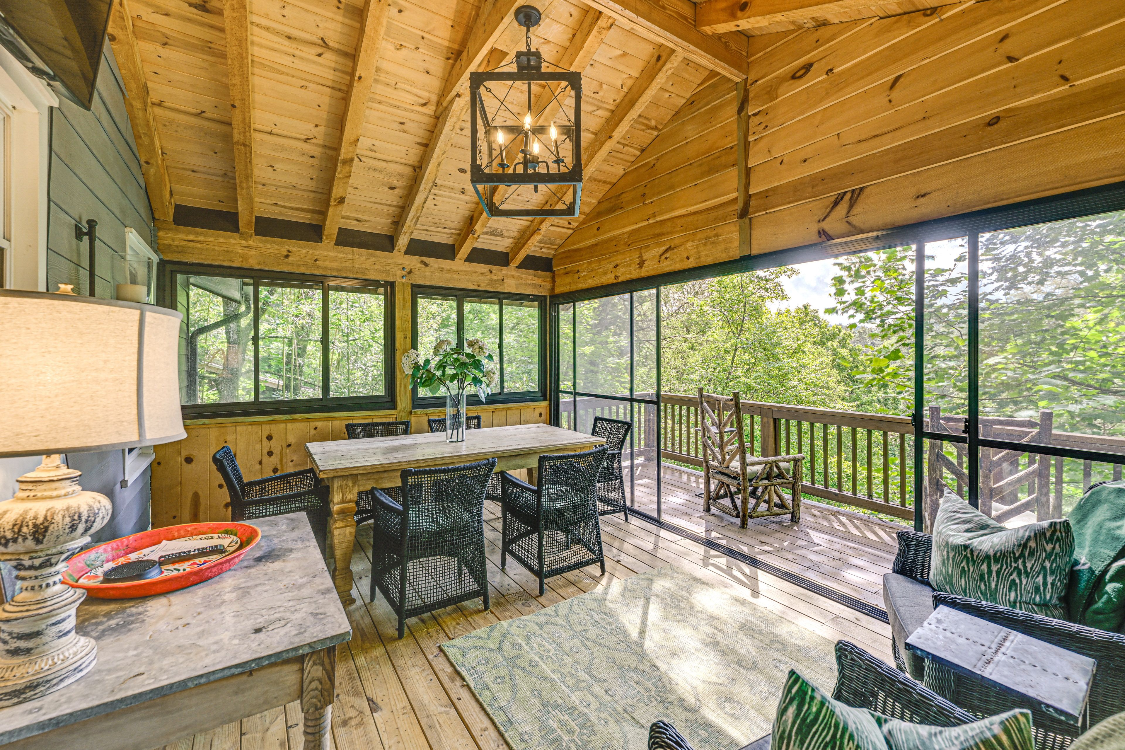 Furnished Screened Deck | Balcony w/ Forested Views