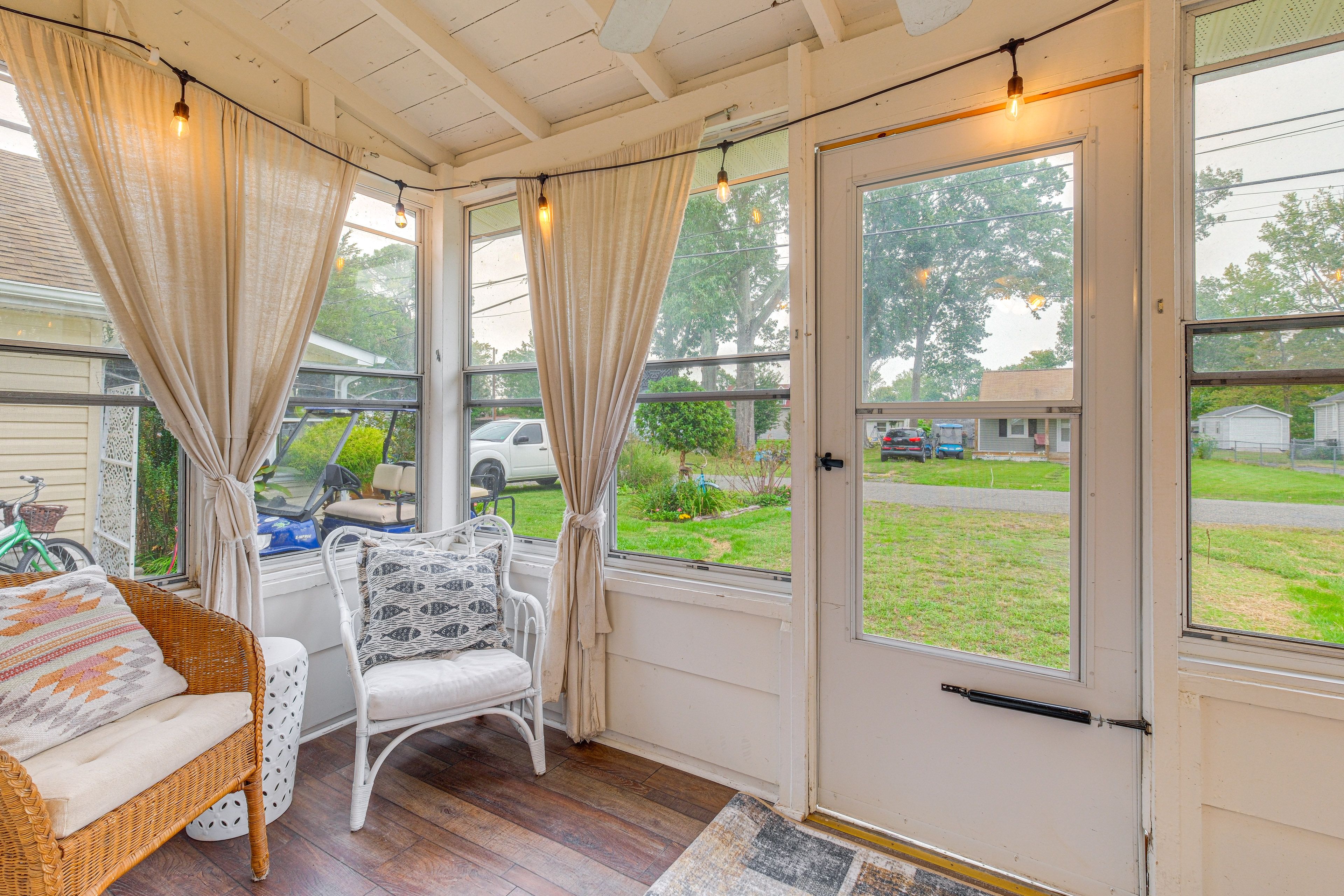 Screened-In Porch