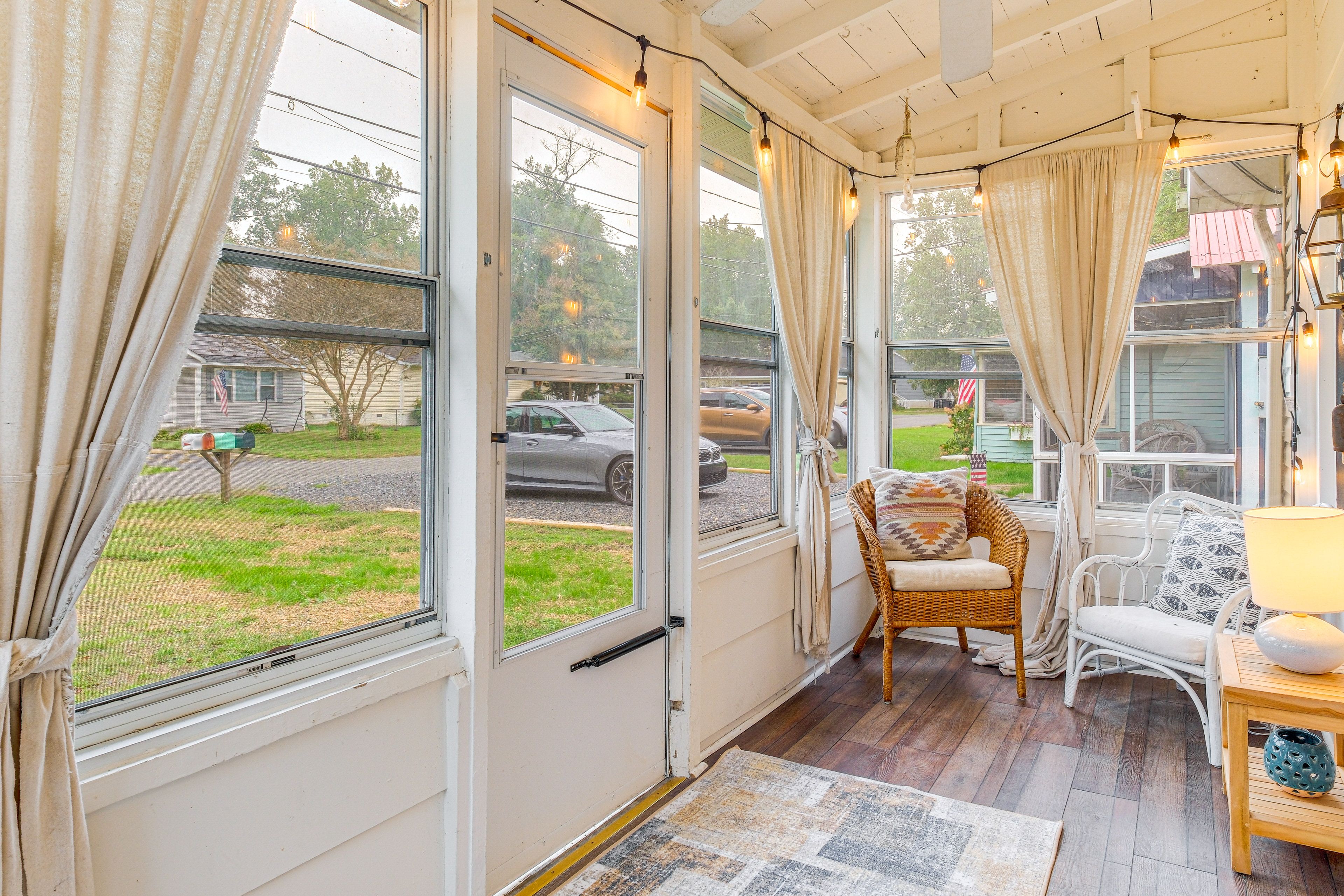 Screened-In Porch