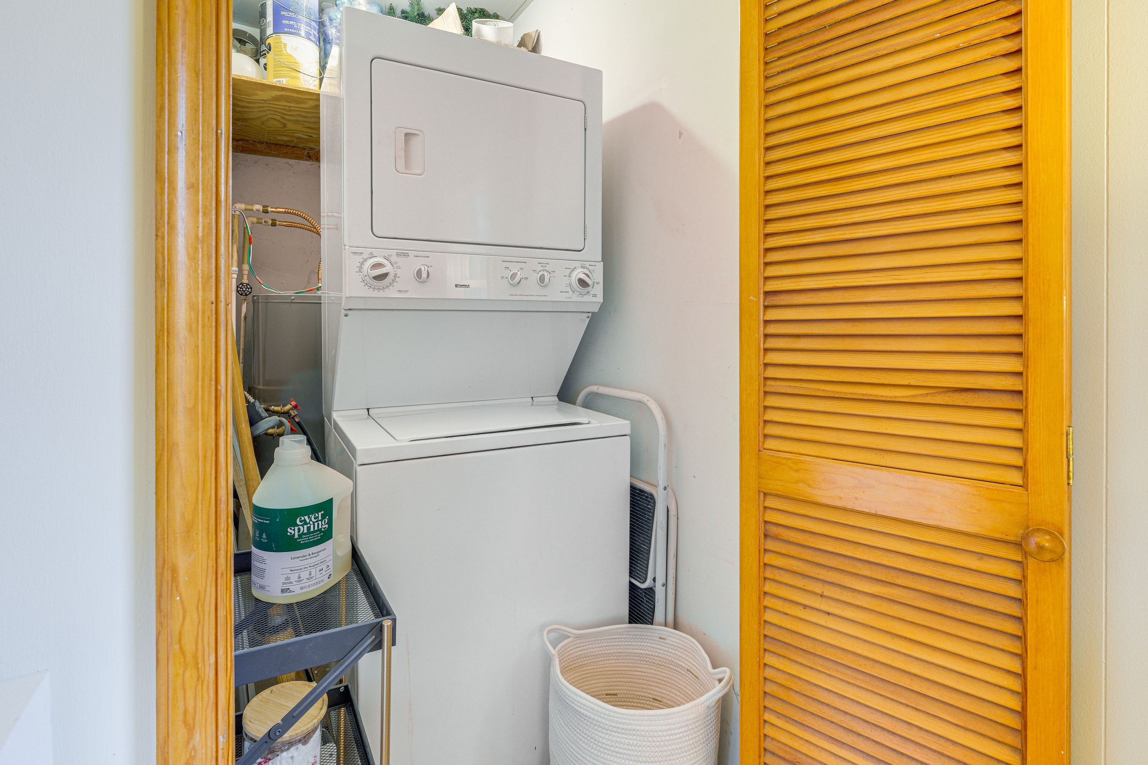 In-Unit Laundry | Washer & Dryer