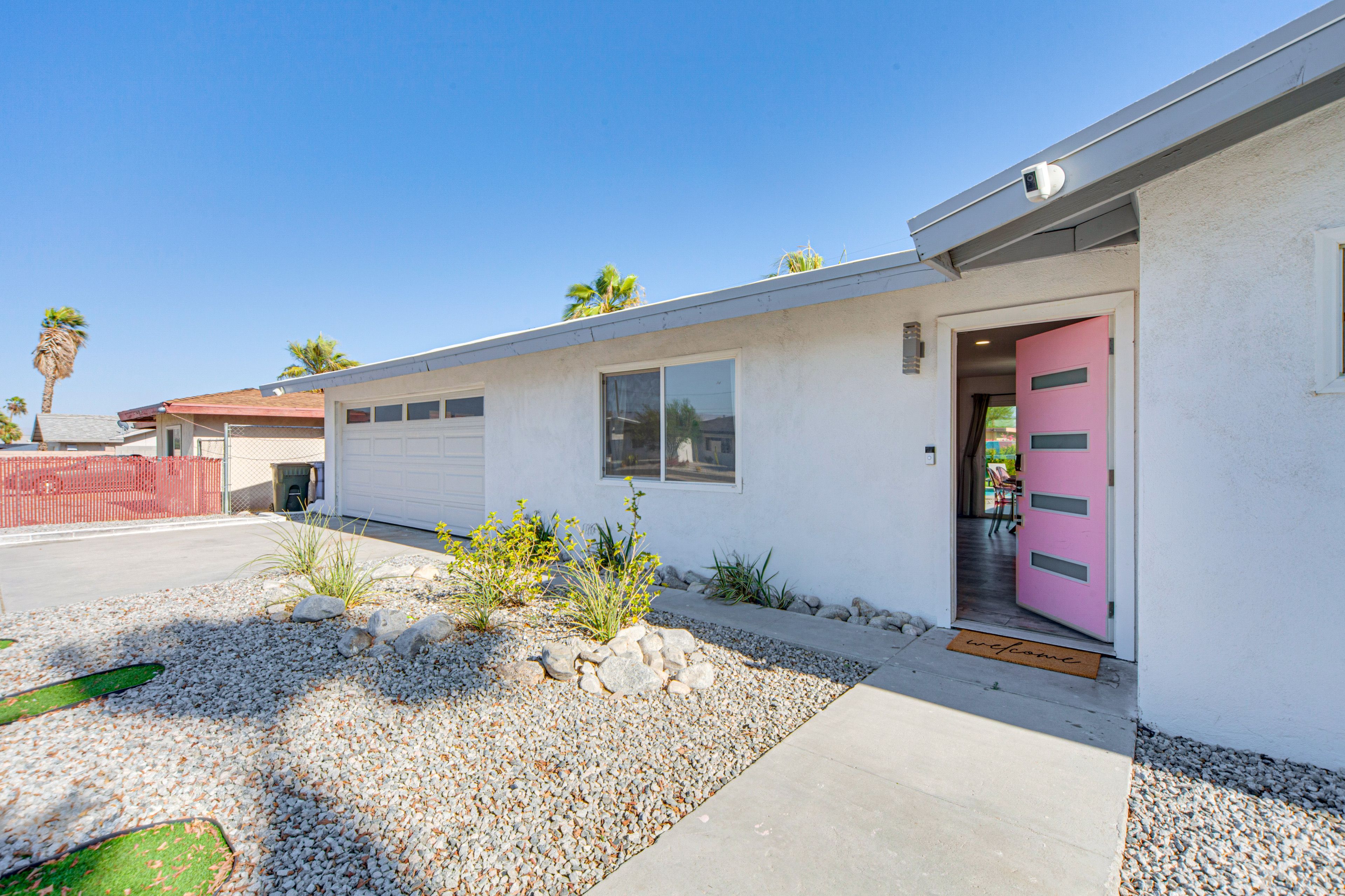 Exterior | Driveway (2 Vehicles) | Garage (2 Vehicles)