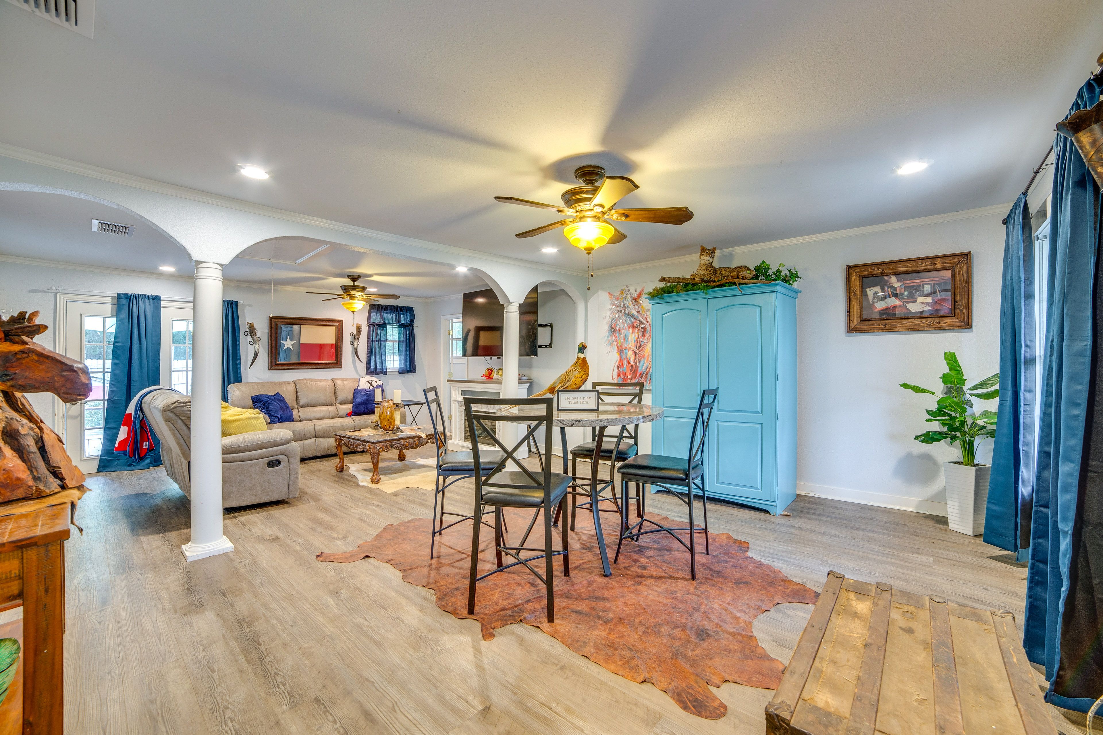 Dining Area | Dishware & Flatware